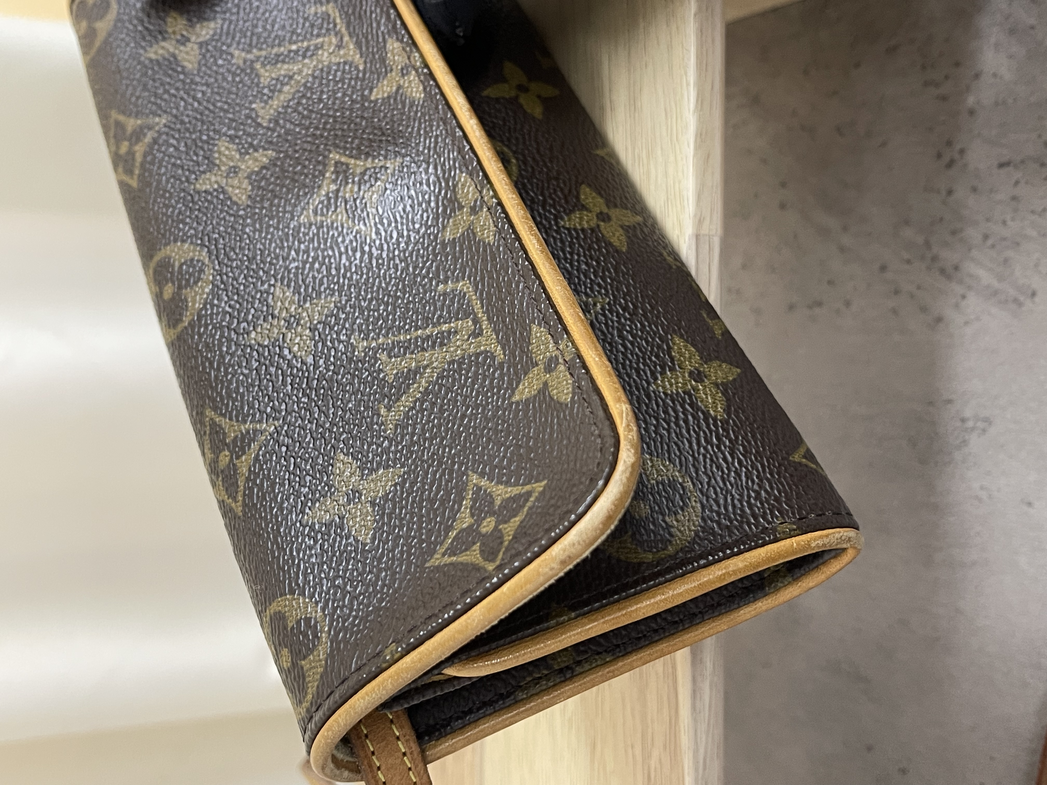 Pre-owned Louis Vuitton Monogram Pochette Twin PM/ Product Code: 26012508
