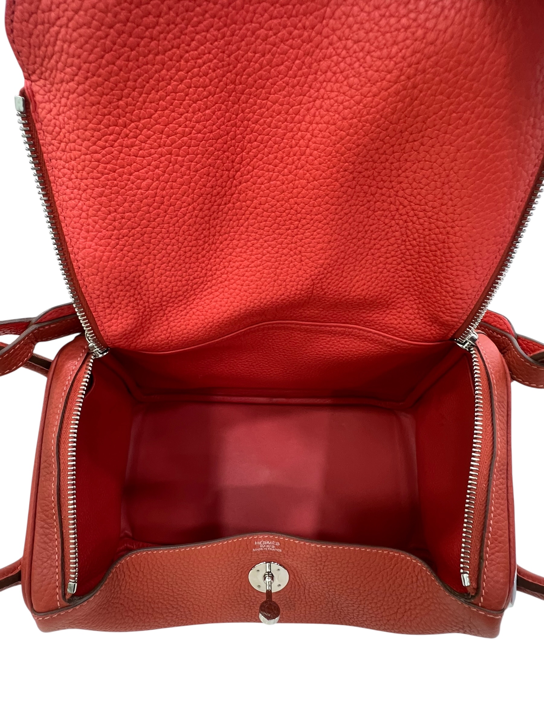 Pre-Owned HERMÉS Lindy 30 Stamp T / Product Code: 063023