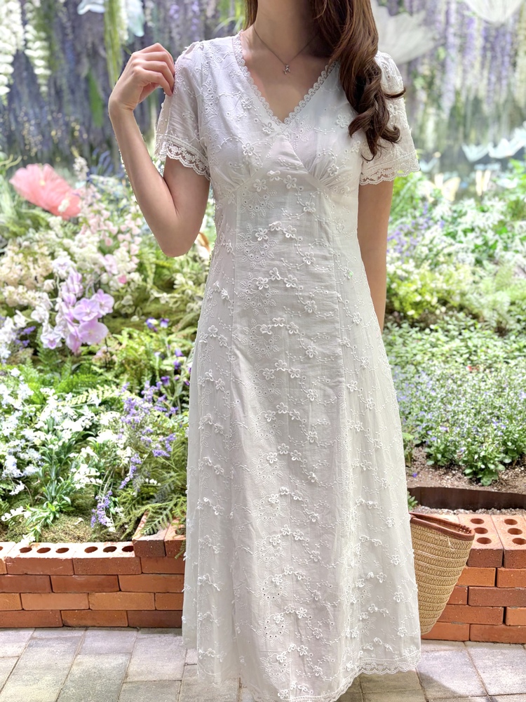 Aurelie Embroidered Dress (White)