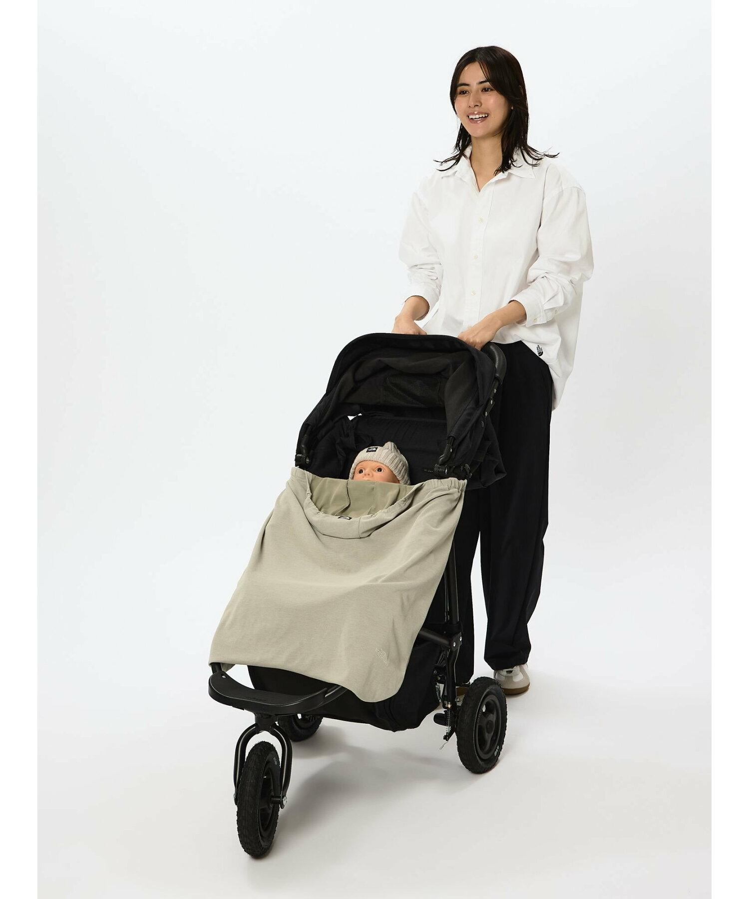 🇯🇵預訂 日本直送🇯🇵The North Face兩色標誌刺繡嬰兒車孭帶遮陽毯