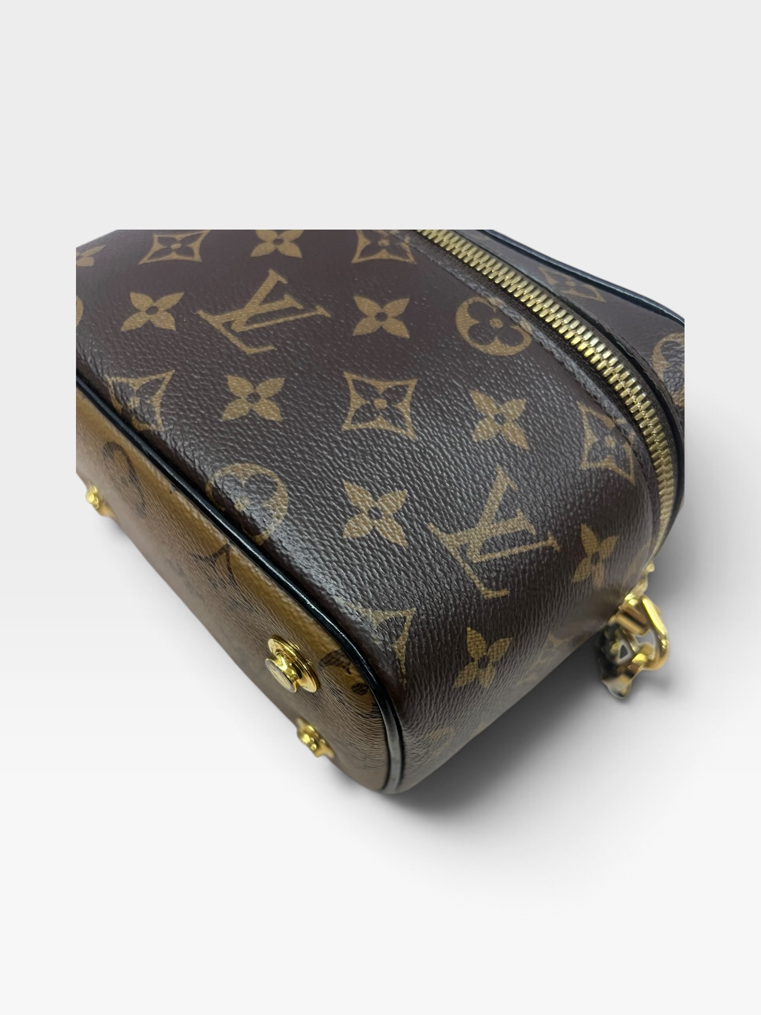 Pre-Owned Louis Vuitton Monogram Reverse Vanity /Product Code: 102304