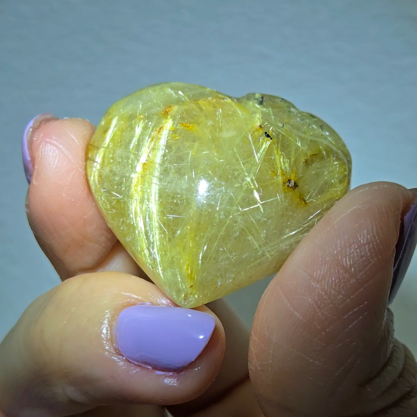 Golden rutilated quartz heart - RT647