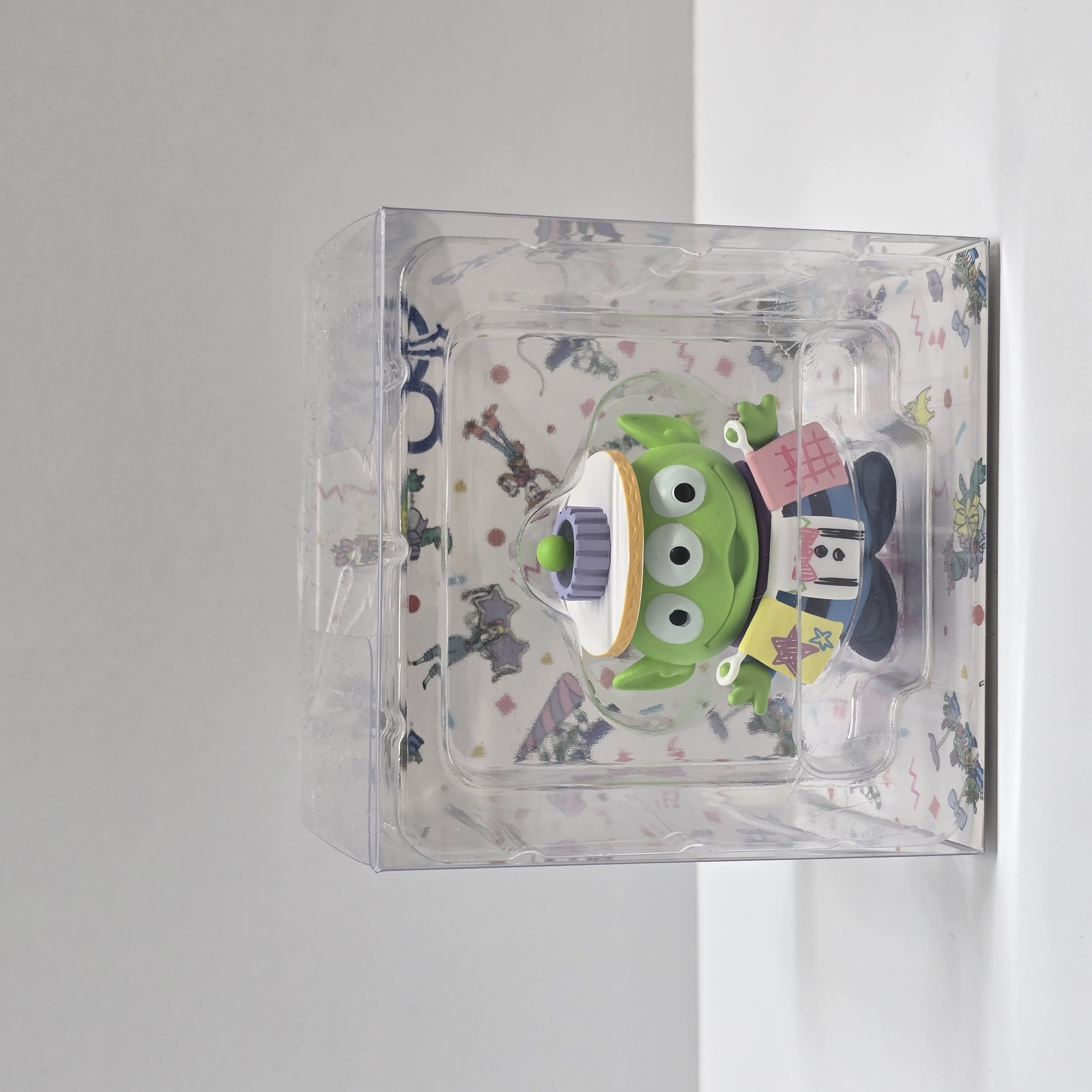 現貨 Toy Story 30th 三眼仔拎旗仔擺設