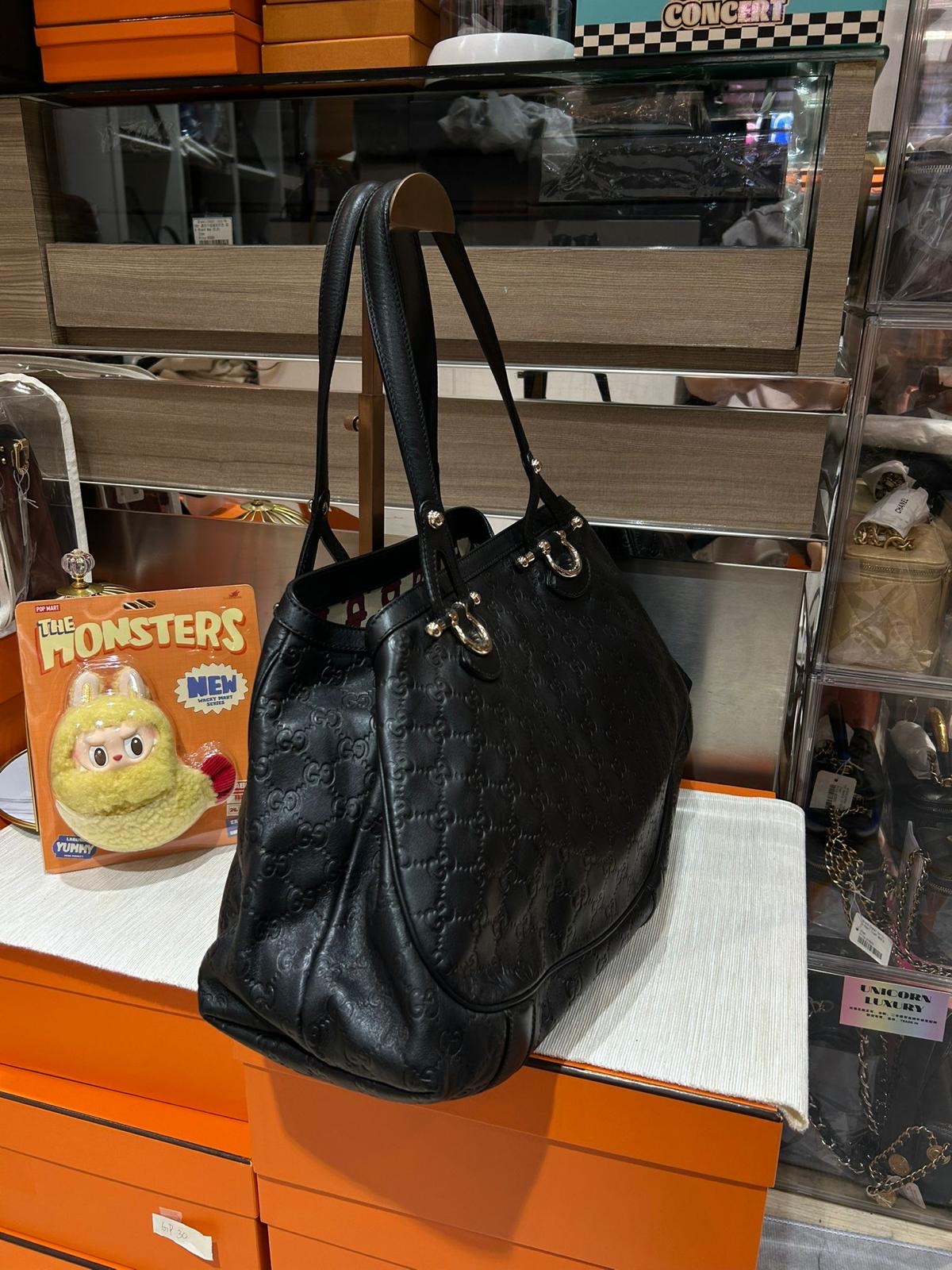 Gucci Shoulder Bag Black Calfskin 100%Authentic, 95%New✅Dust bag