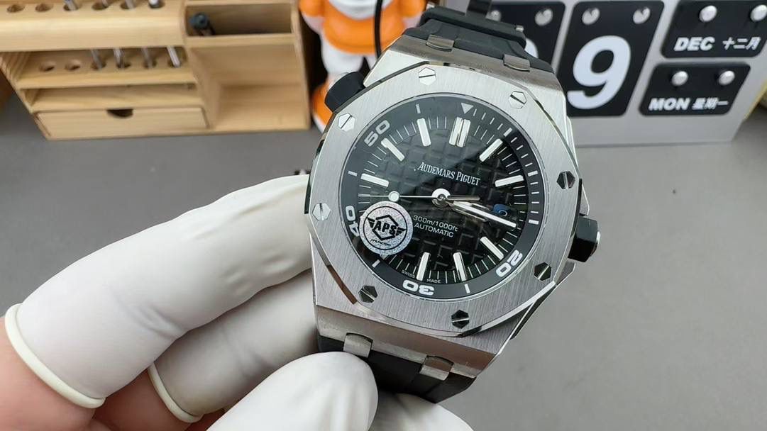 爱彼皇家橡树离岸型潜水腕表