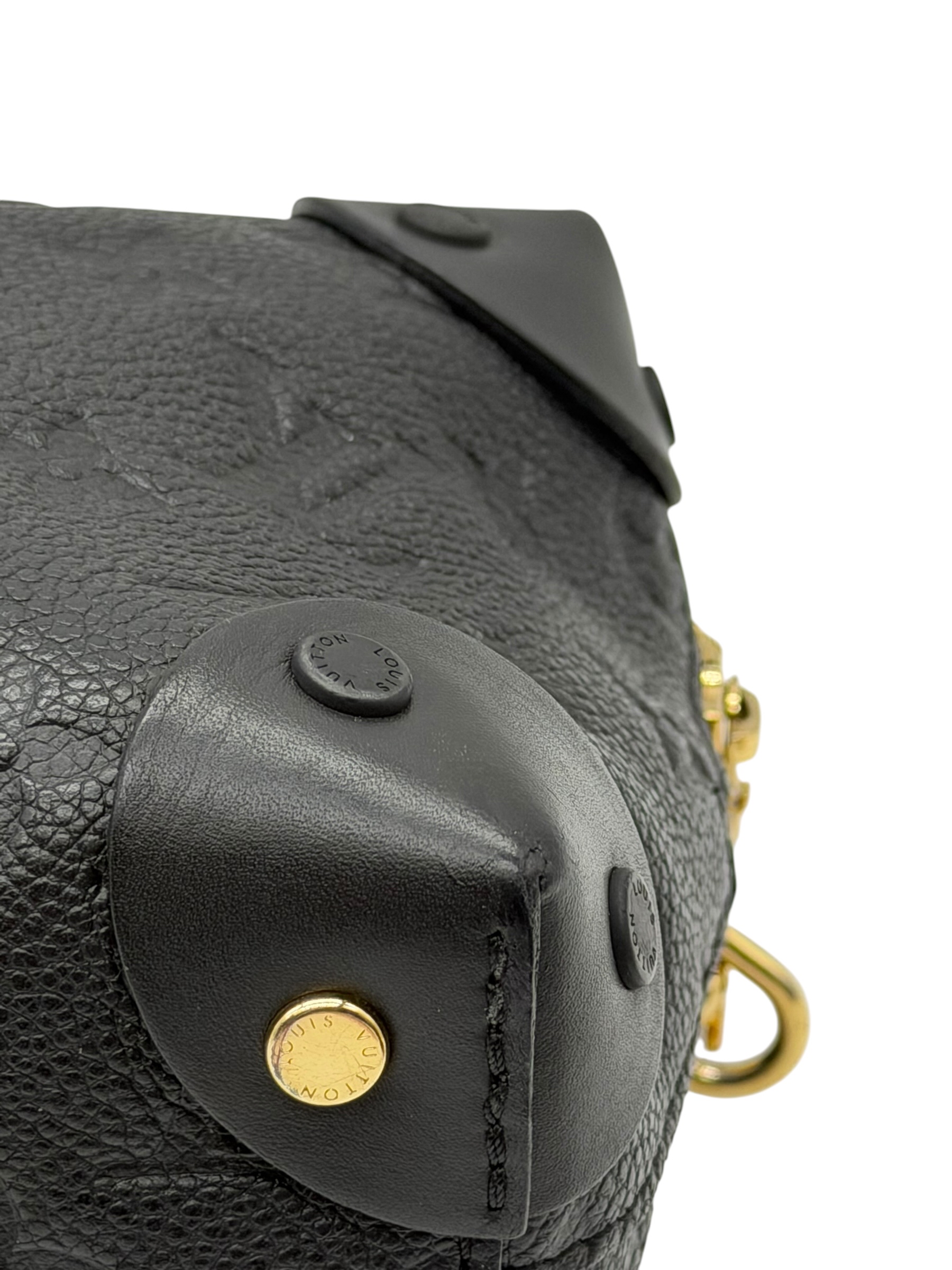 Pre-Owned LV Petite Malle / Product Code: 26060104