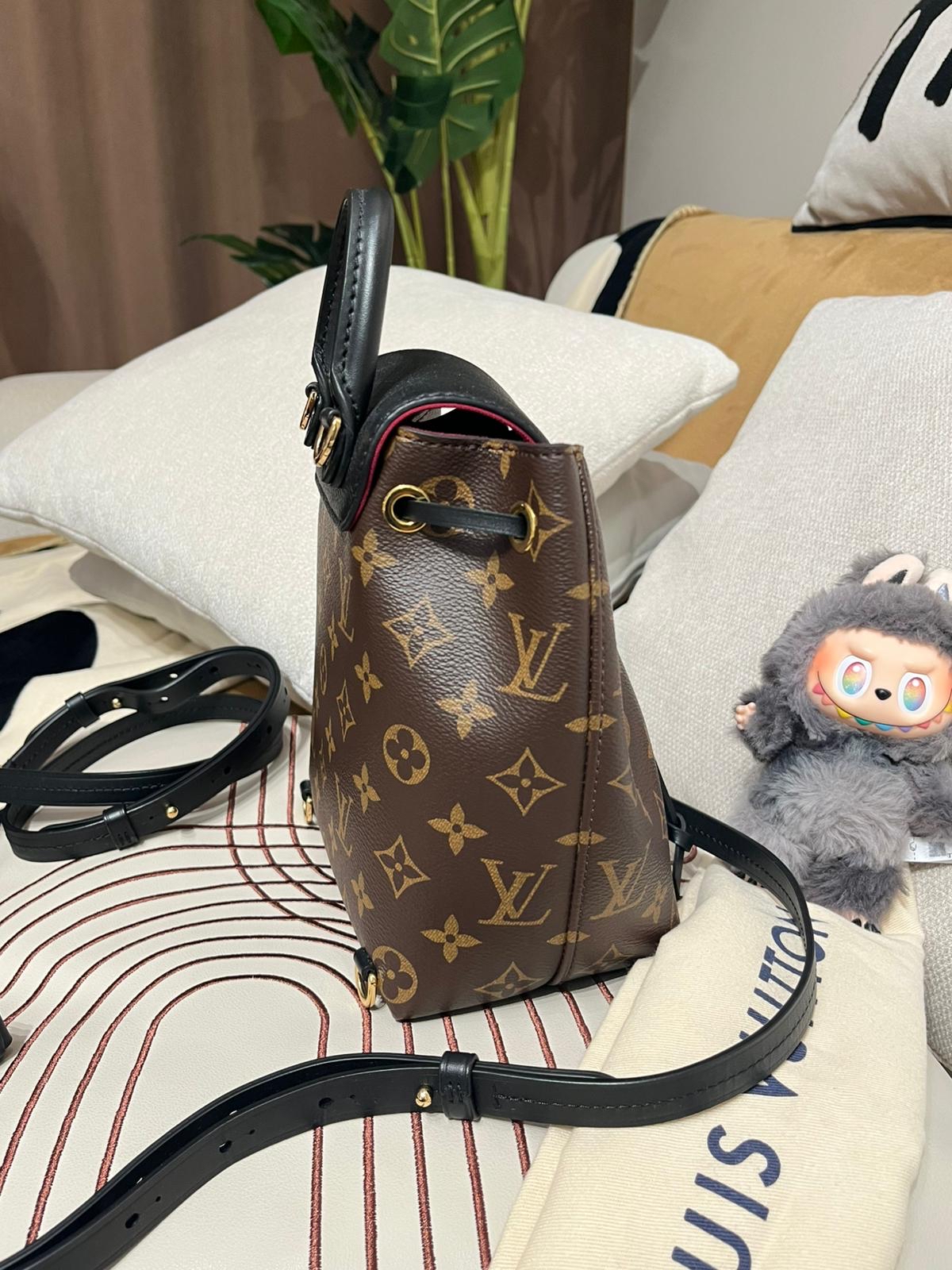  Lv montsouris bb backpack NFC 100%Authentic ,99%new ✅收據✅Dust bag✅box  