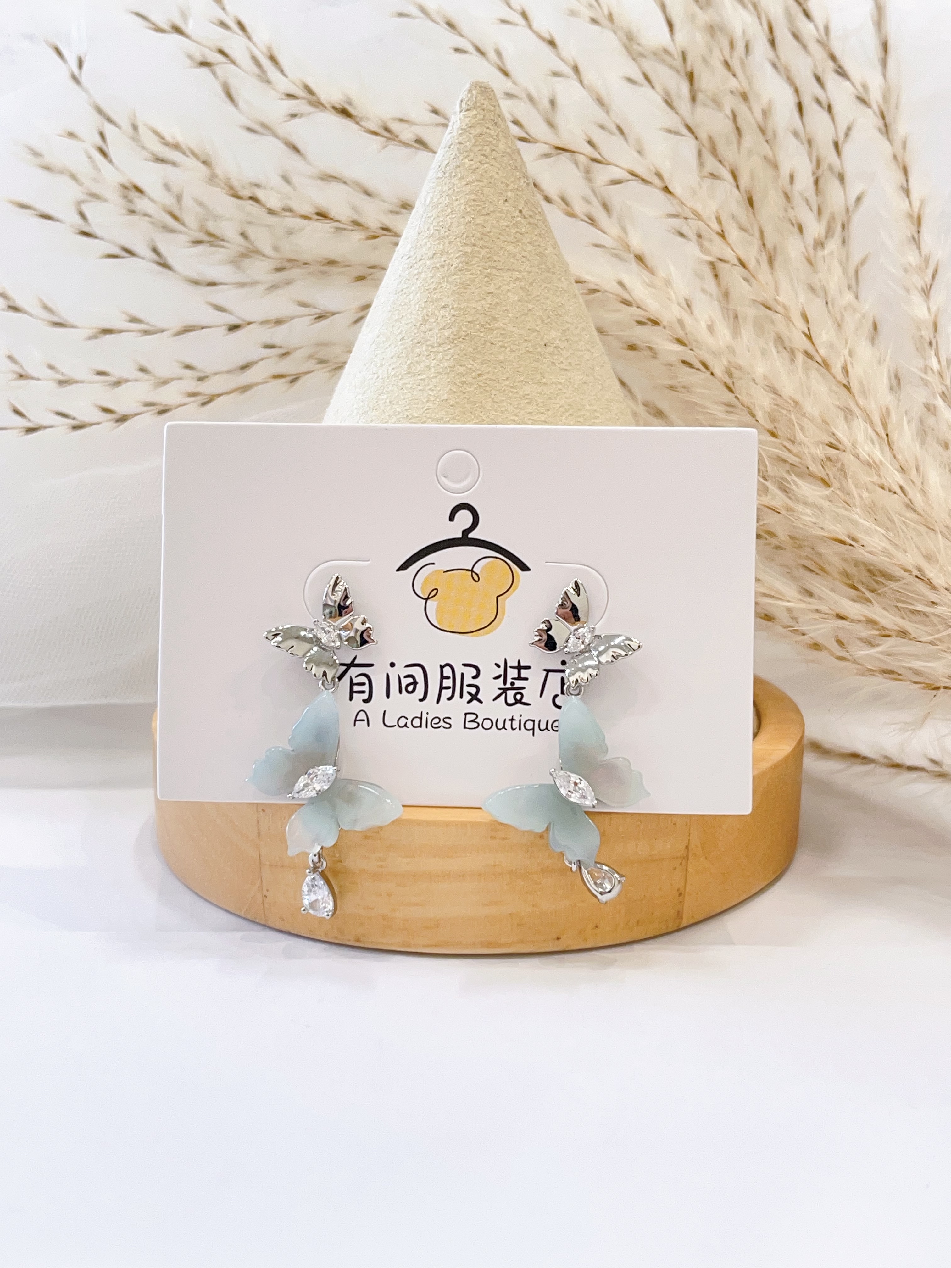 好精致的一款双蝴蝶耳环🦋