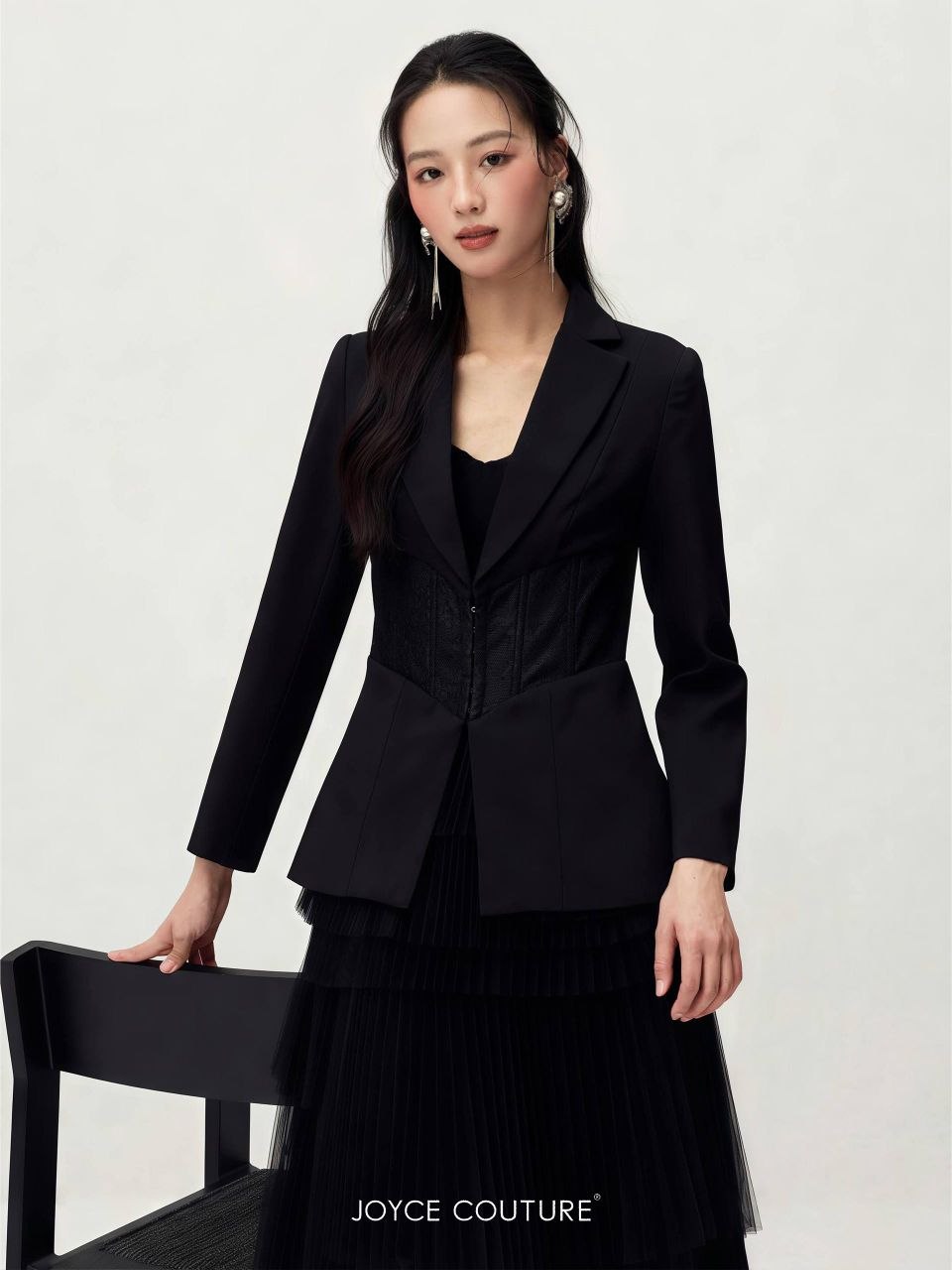 V领修身外套 T0750