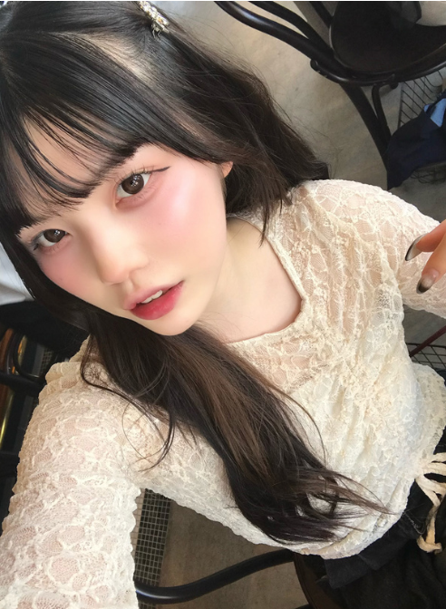 不對稱蕾絲上衣 [gn518]