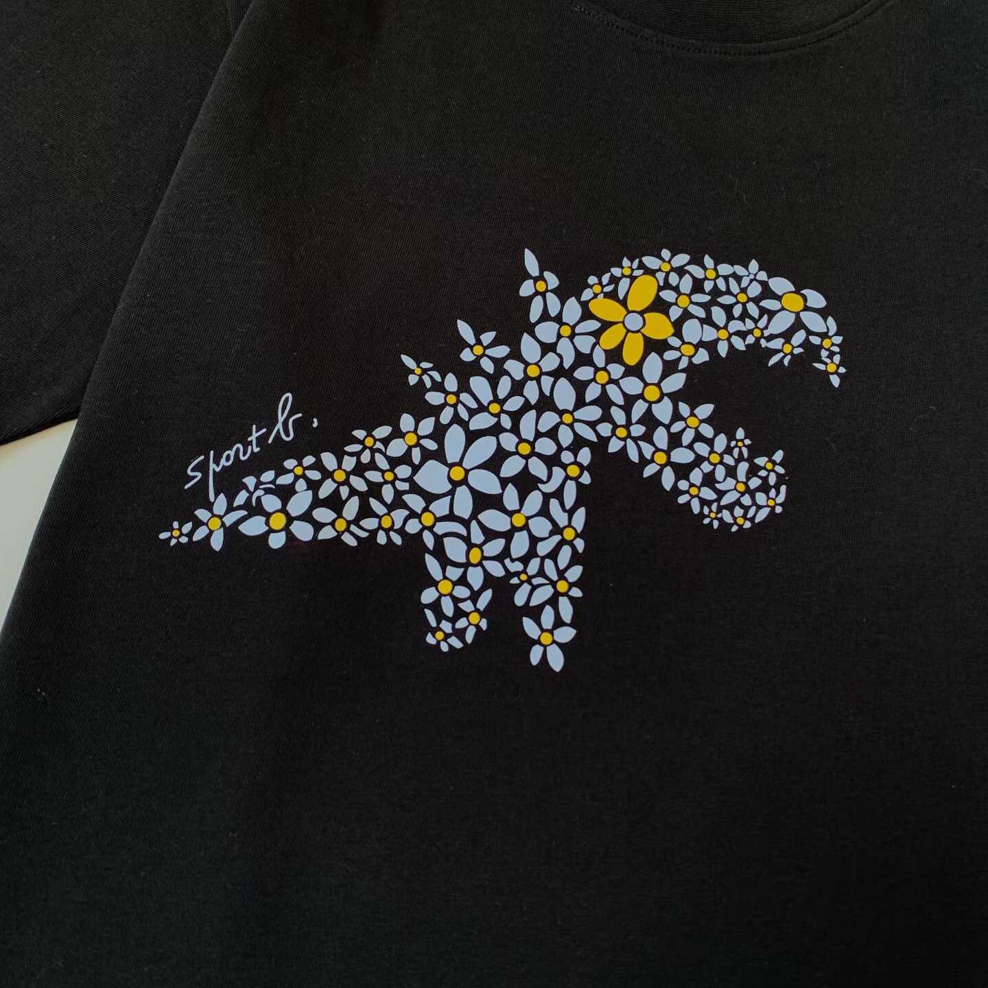 預訂SPORT b. by agnès b. Flower Dino短袖Tee [貨號26A521]