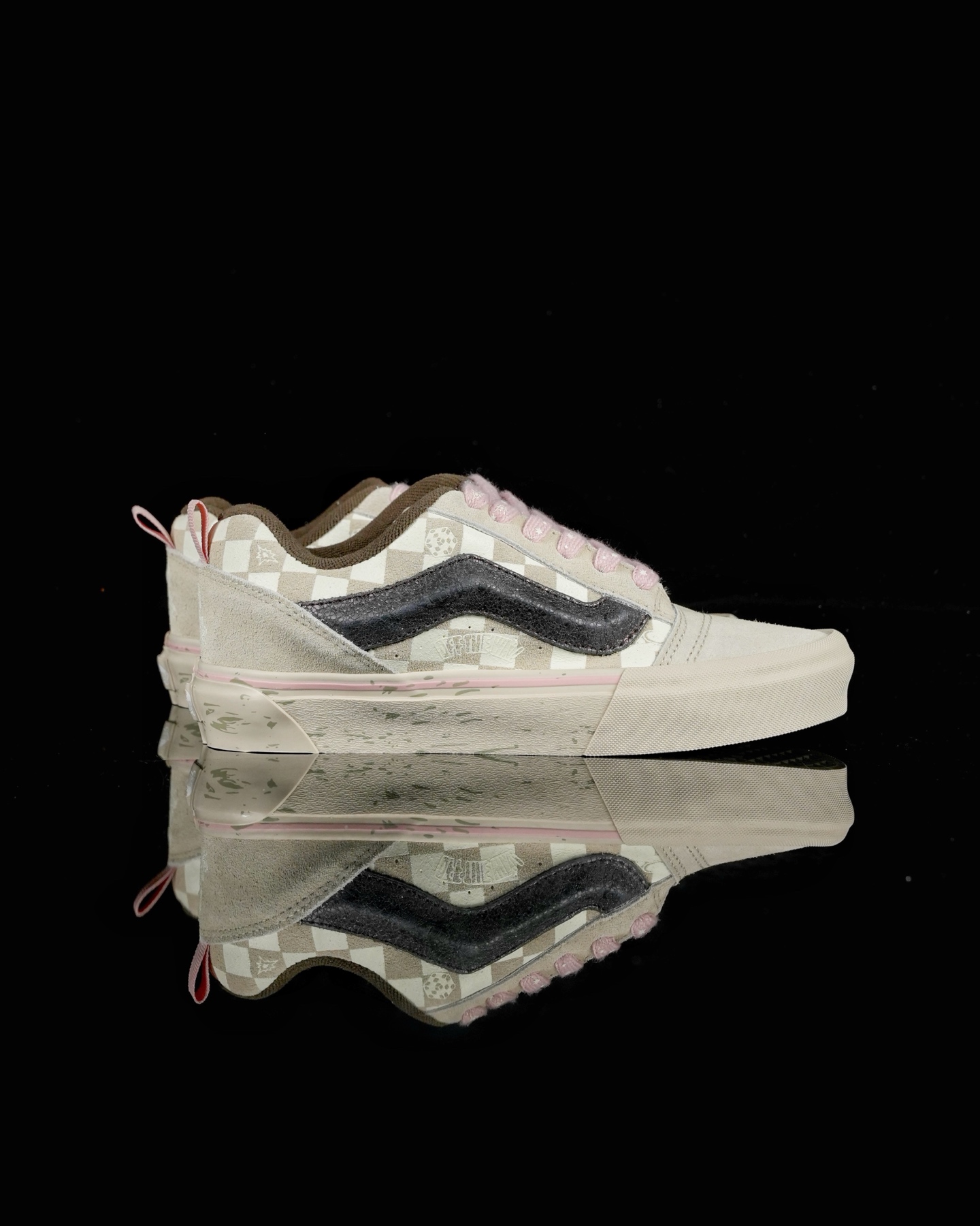 Vans Authentic Pop Mart Space Molly VN000EE6H11