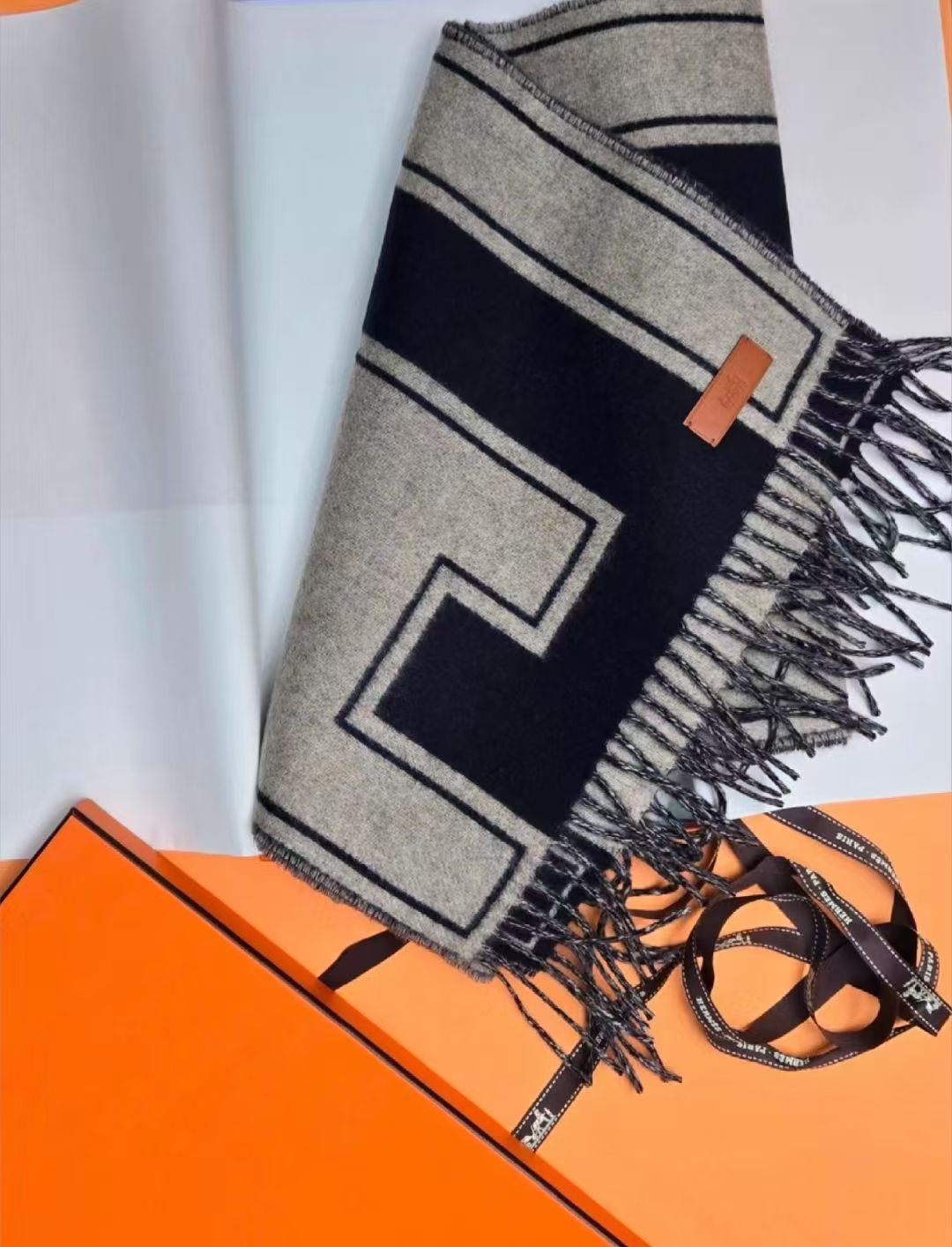 預購 愛馬仕羊絨圍巾 經典款 navy 💰