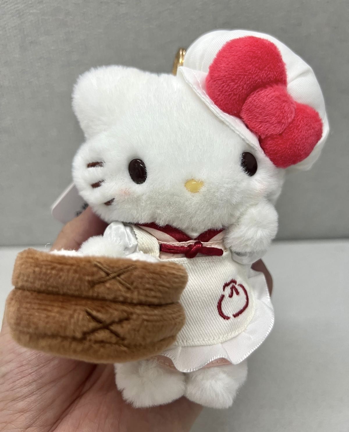 上海限定 Hello Kitty 廚師造型公仔掛飾