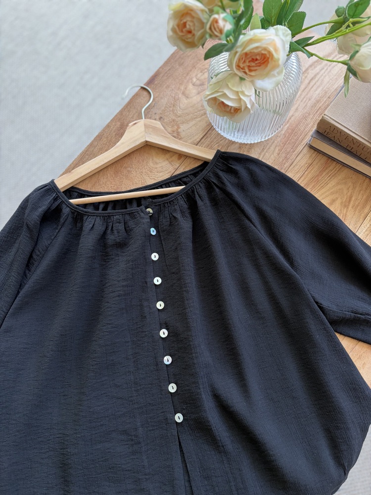 Eloise Tie-Neck Blouse (Cream)