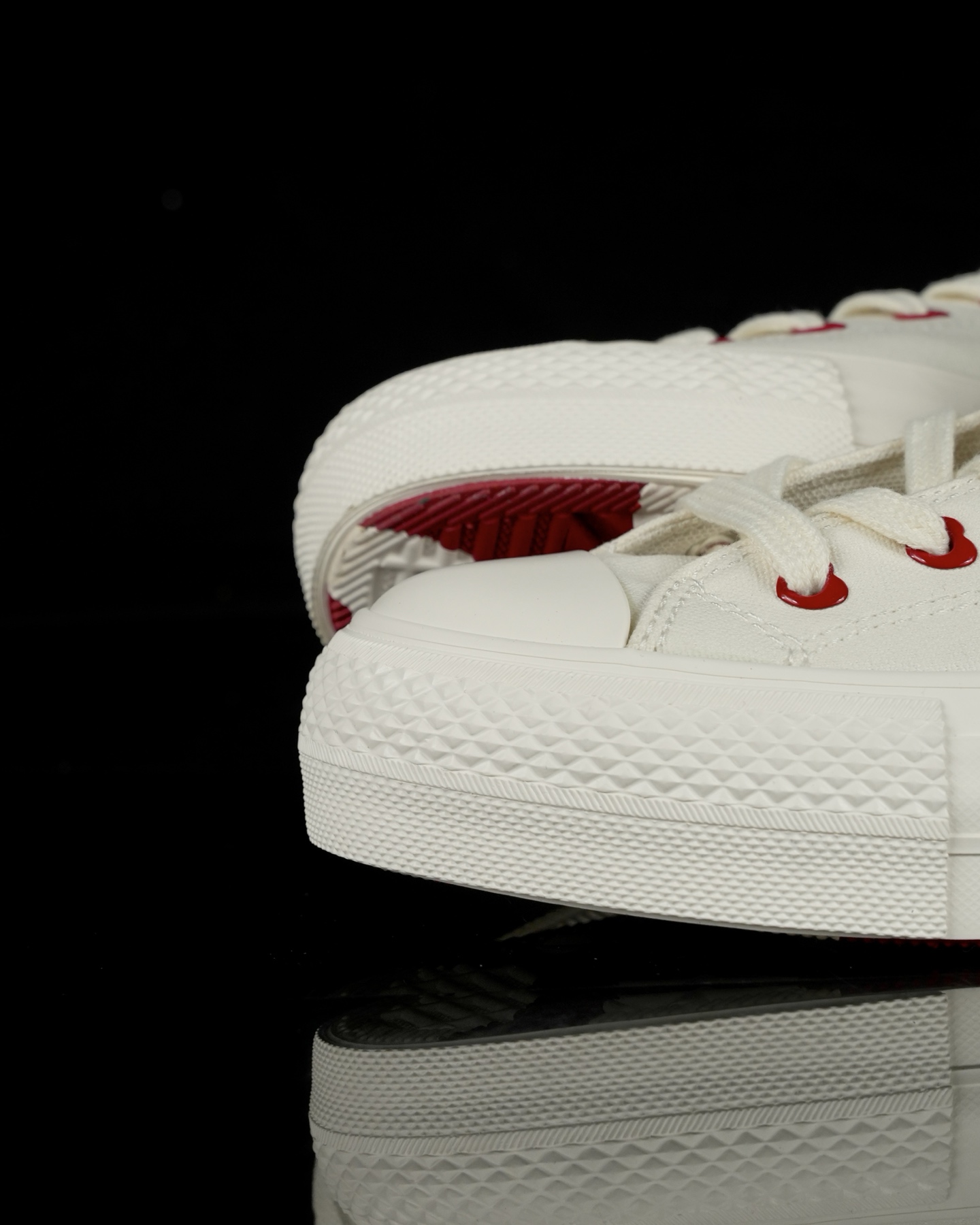 Converse Chuck Taylor All Star Lift Platform Valentine's Day A19058C