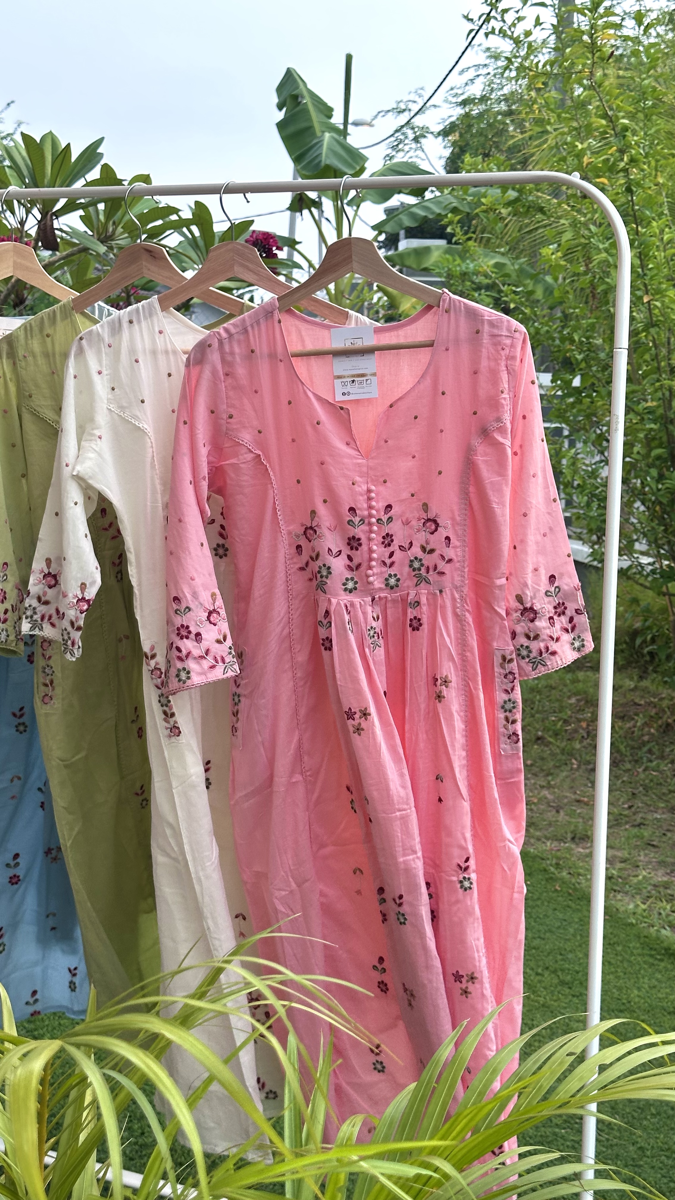Baby Pink Embroidered Floral Print Kurta Set