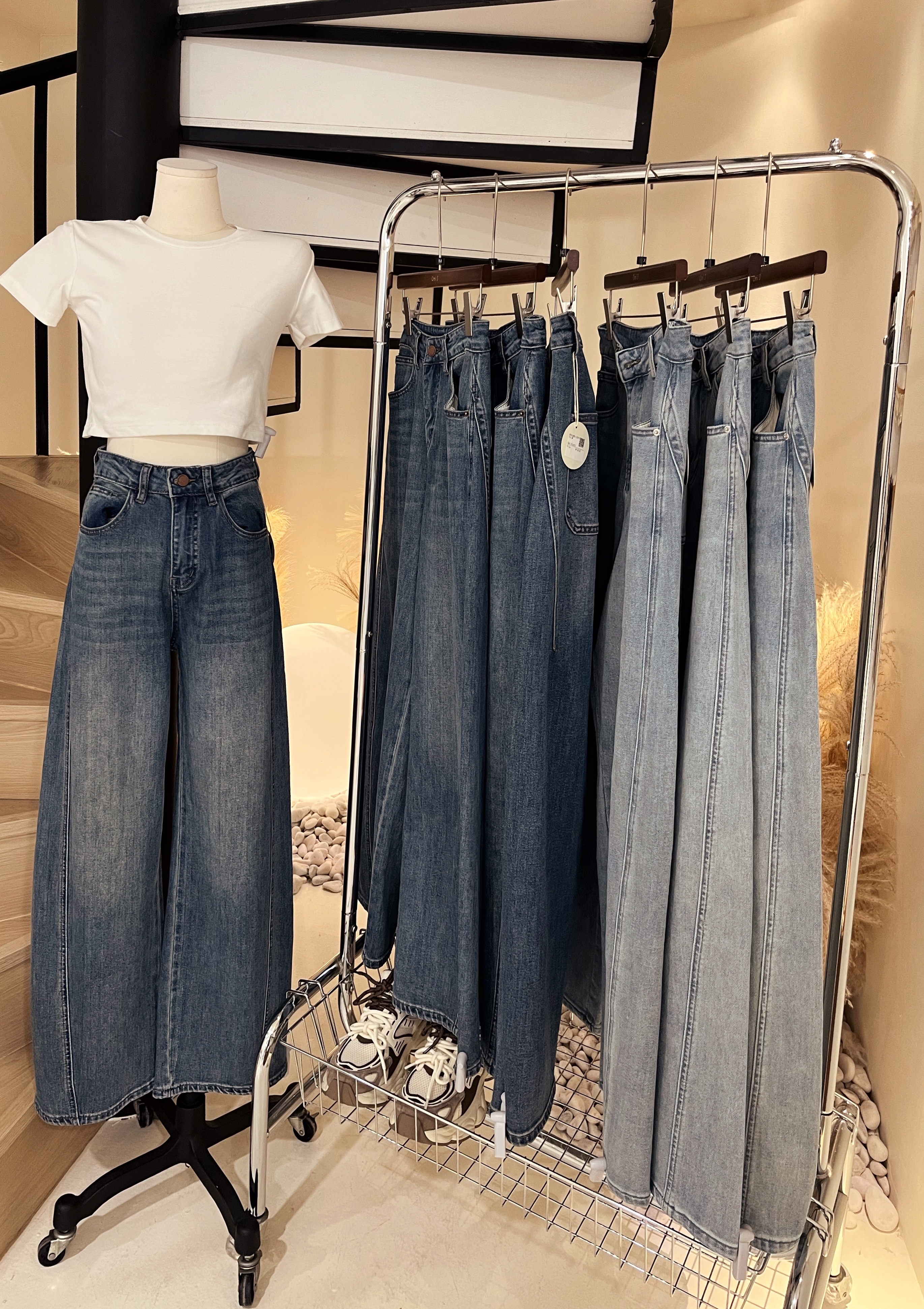 6808显腿长柔软牛仔长裤