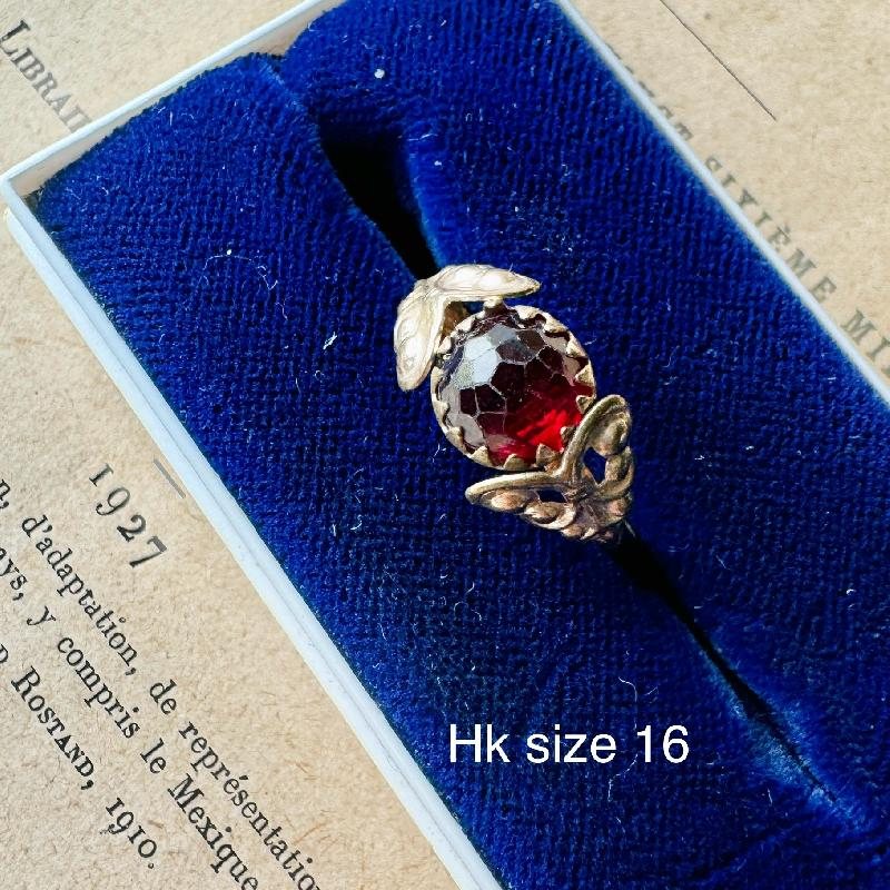 New Old Stock - Post-War C.a. 1950s Handcraft / Made in Czechoslovakia Vintage Glass Brass Alloy Ring - Various Size (B094)