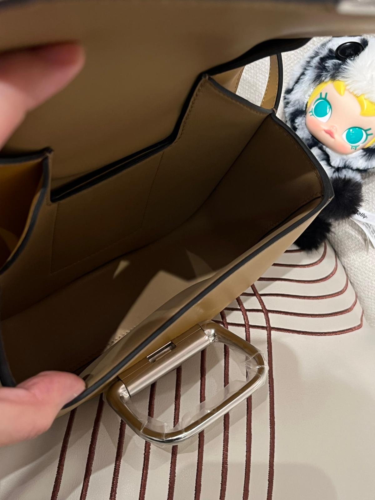 Hermes della Cavalleria Stamp B 100%Authentic , brand new ✅Dust bag✅Box✅專門店收據