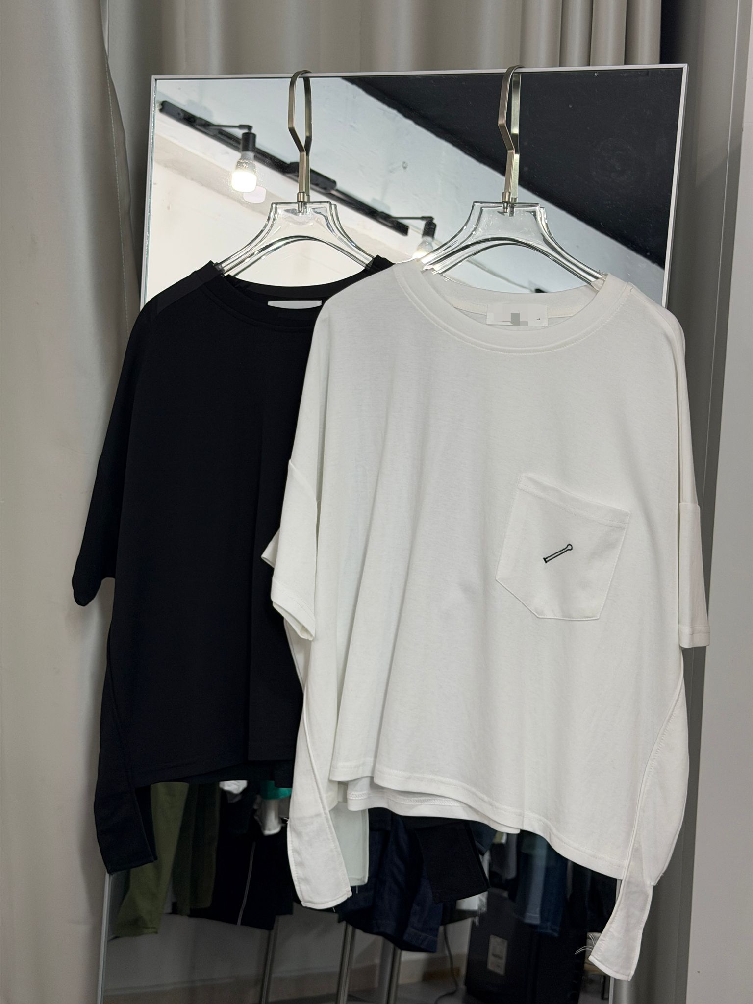 簡約寬鬆圓領T恤