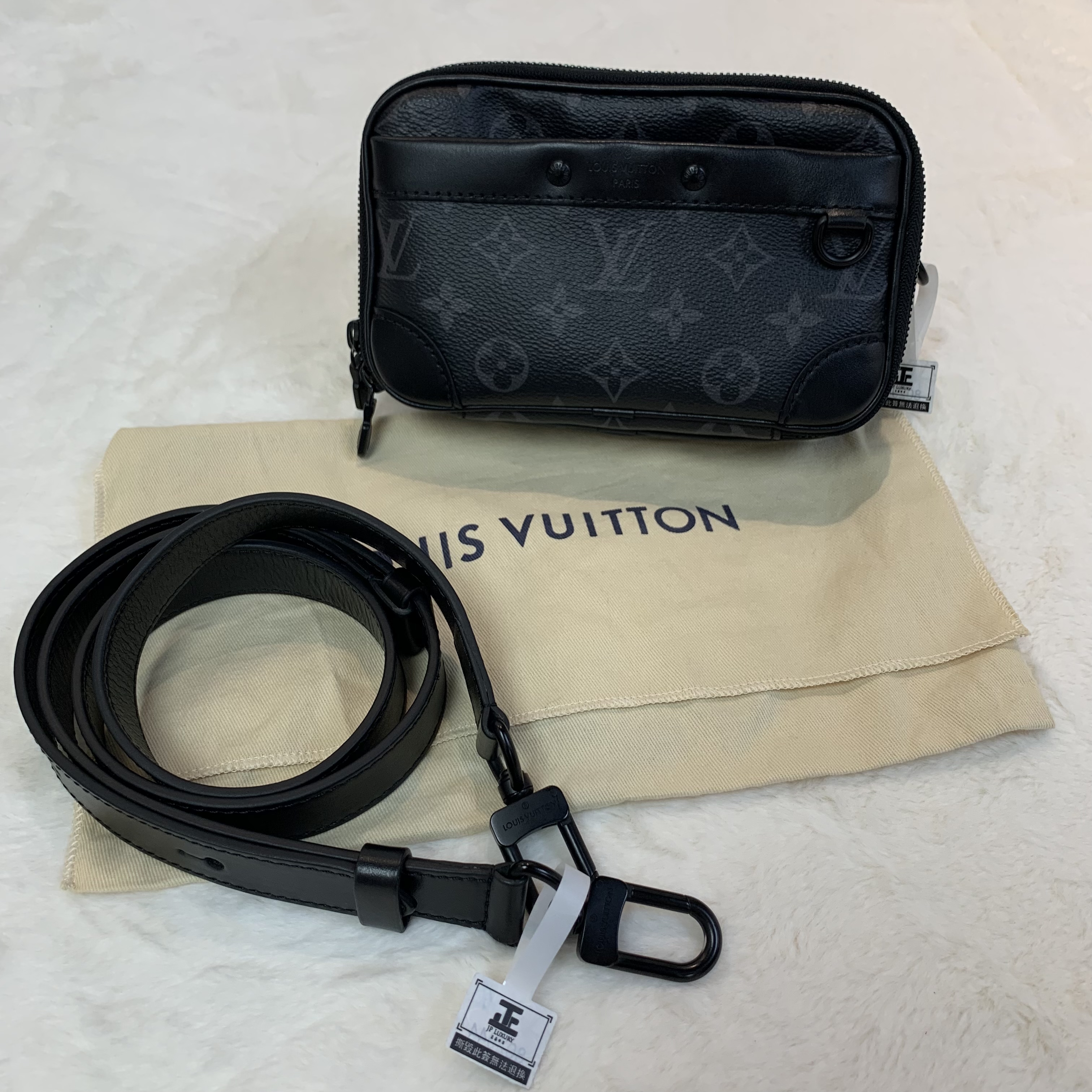 經典百搭耐用🖤👑  LV男裝 Alpha Wallet Monogram Eclipse Canvas