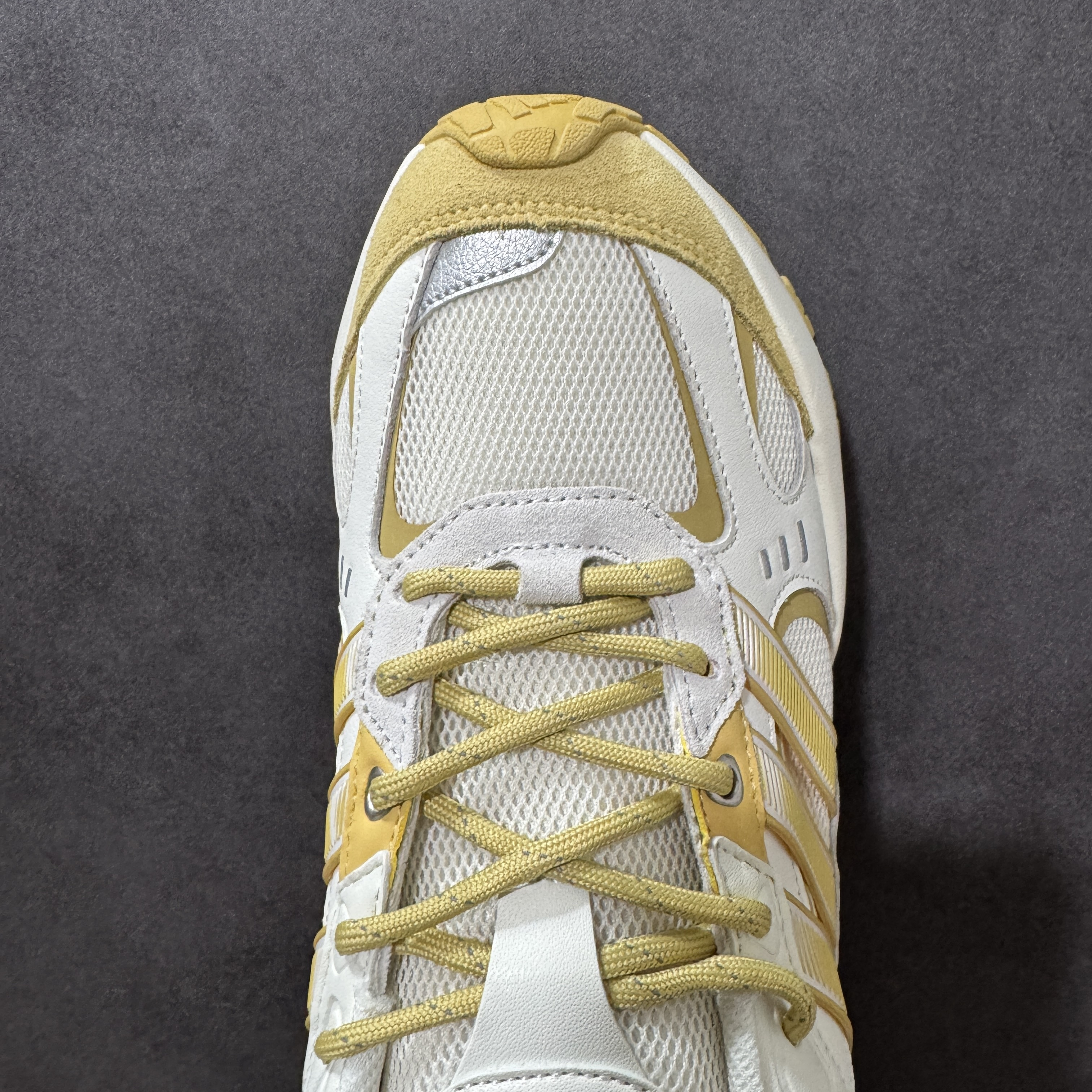 Adidas Shadow Fever JQ7623