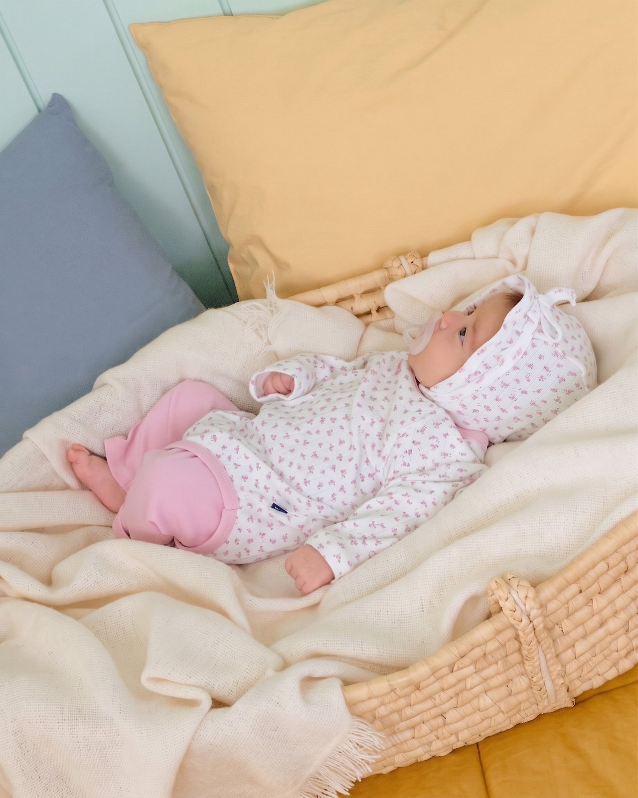 OOTT | (bebe) Coco Flower Suit