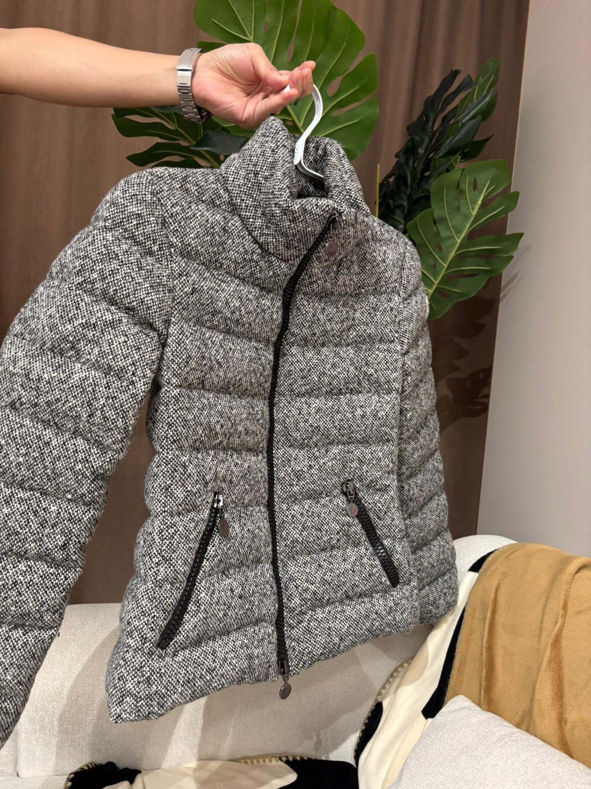 Moncler MONCLER outer Wool Down size:00 灰色羊毛羽絨 98%new