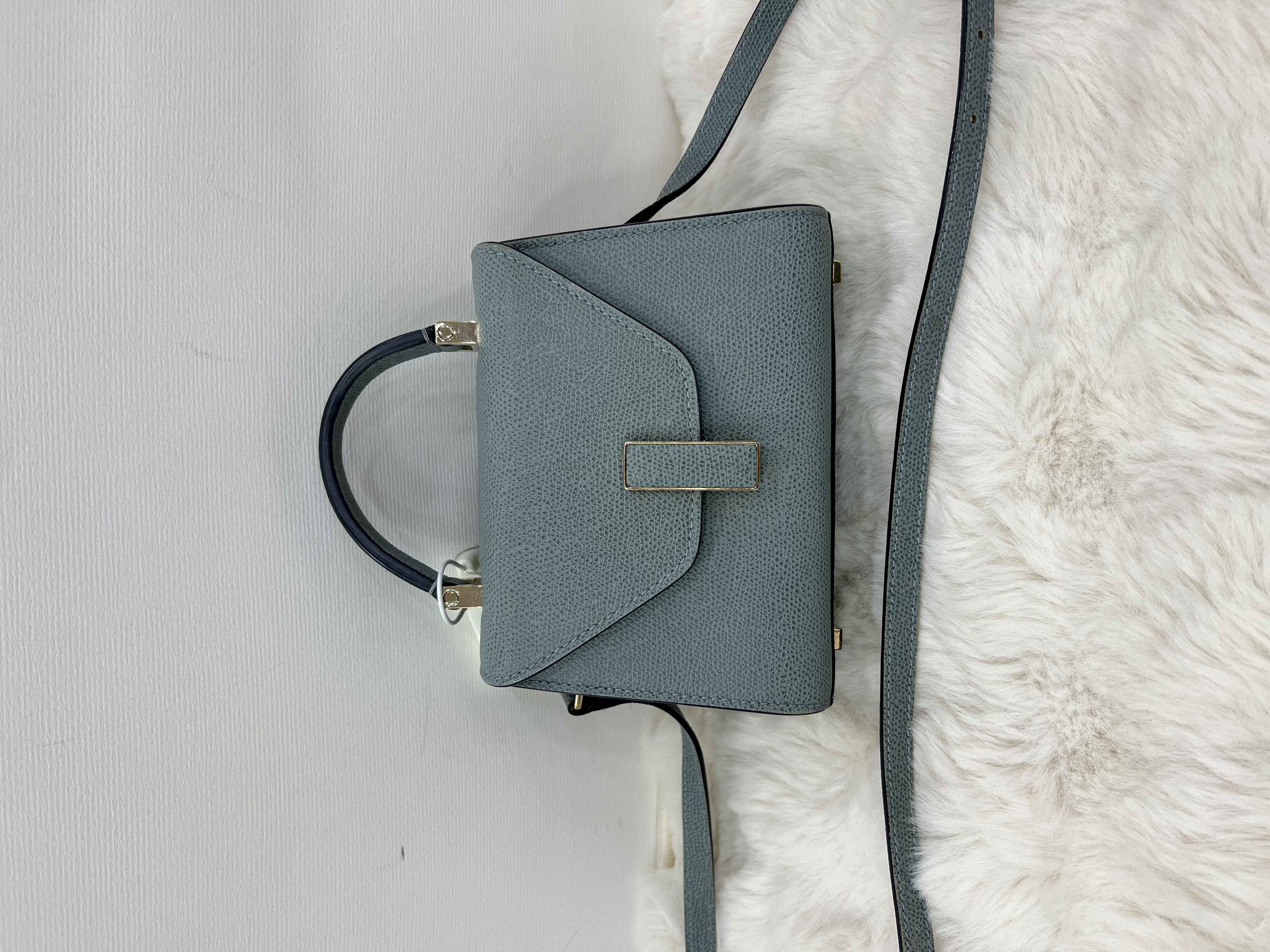 直播貨品 |  [1個-$100 2個-$300］R50