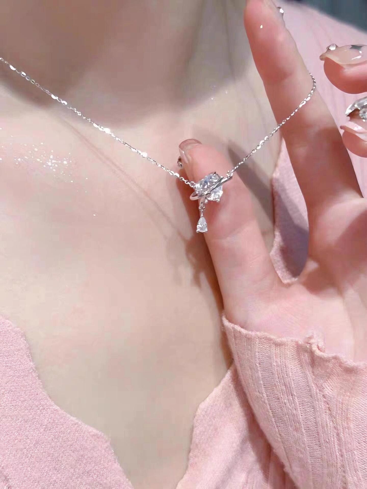 爱心星球环项链