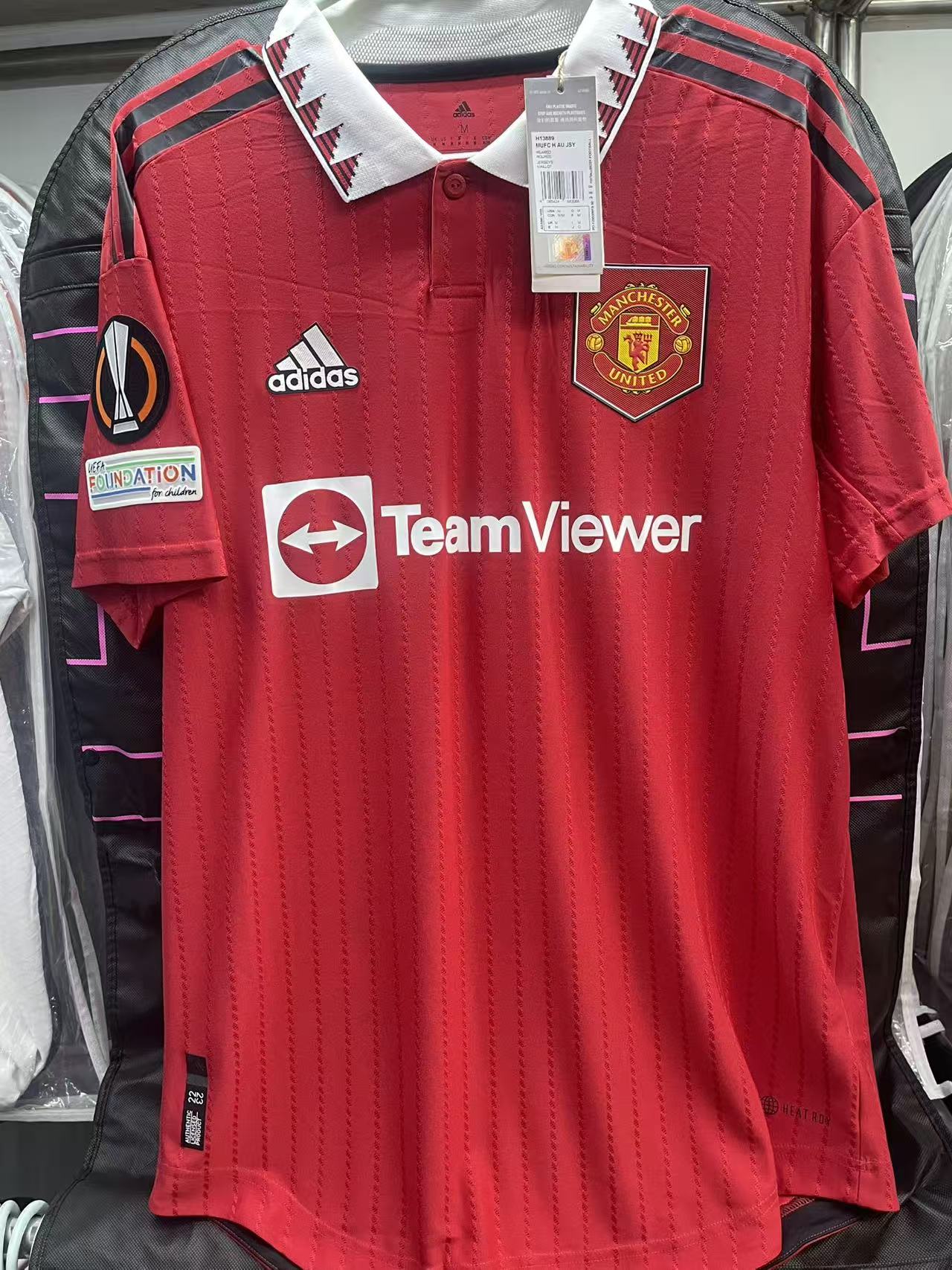2022-23 Manchester United Home Authentic Shirt Size M "BNWT" 