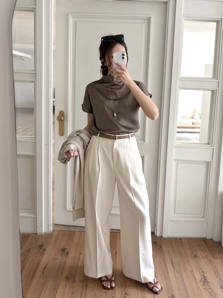 Claudette Silky Pleated Top (Brown)