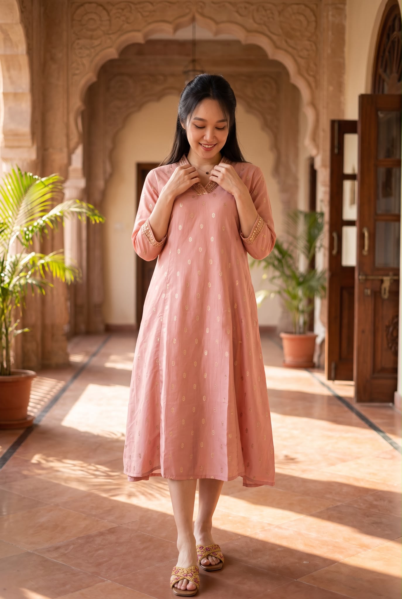 3166 Pink V-neck Emb. OP