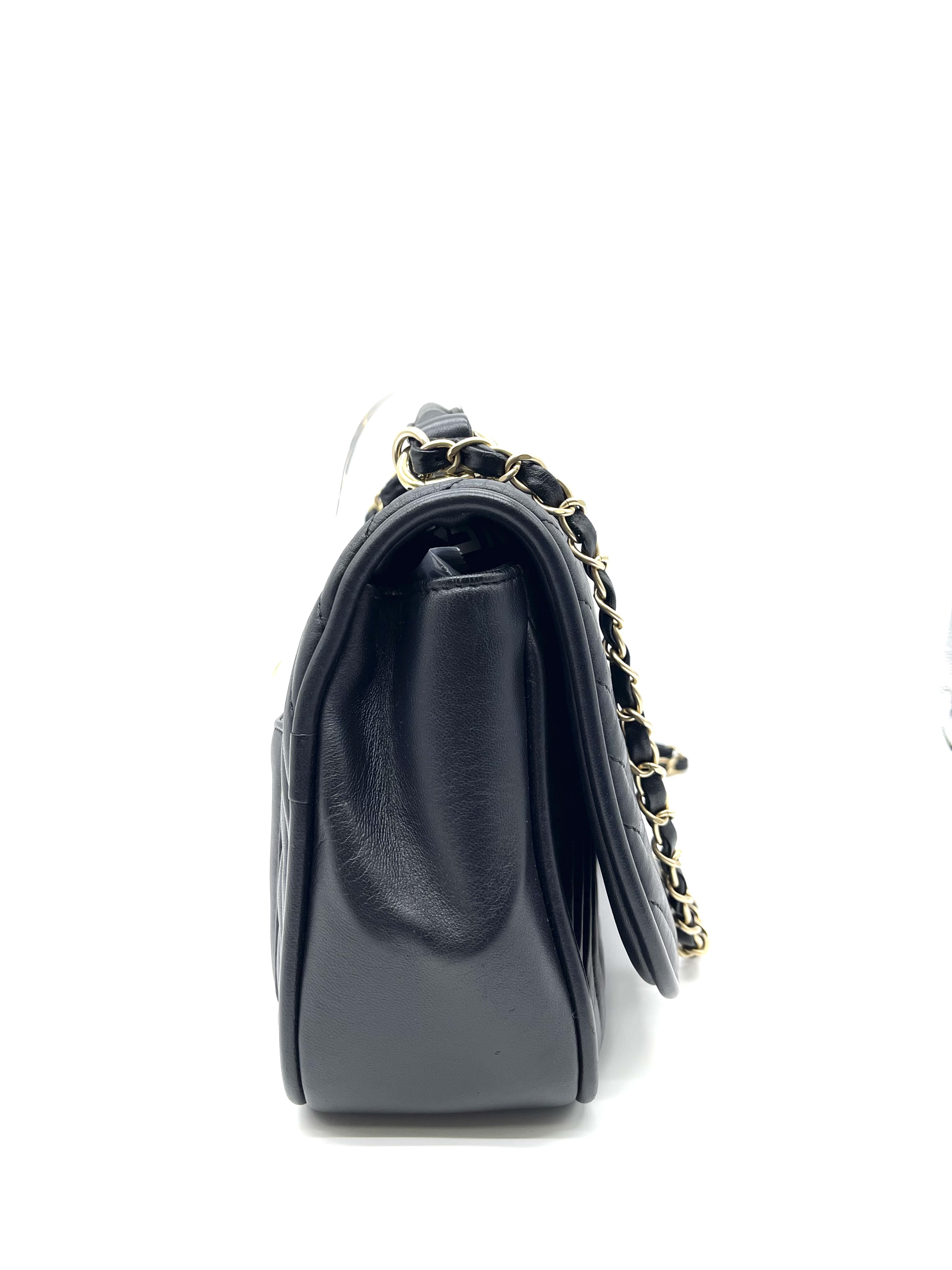 Pre-owned Chanel Chevron Top Handle / Product Code: 26040112