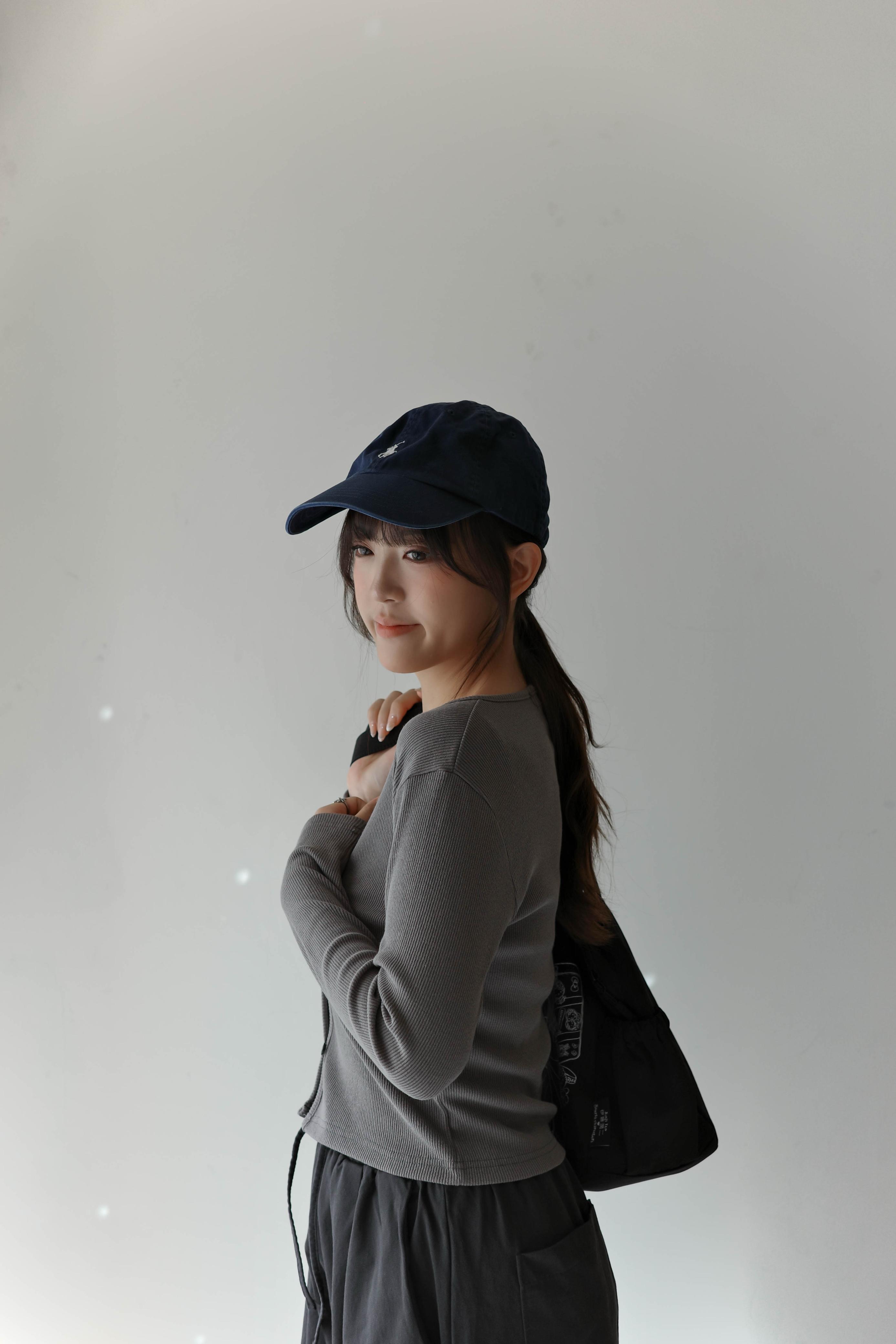 設計感鈕扣Crop Cardigan (三色)