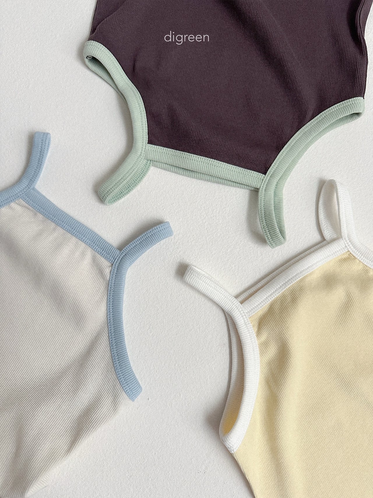 Digreen | sleeveless (Brown/Ivory (100-110)