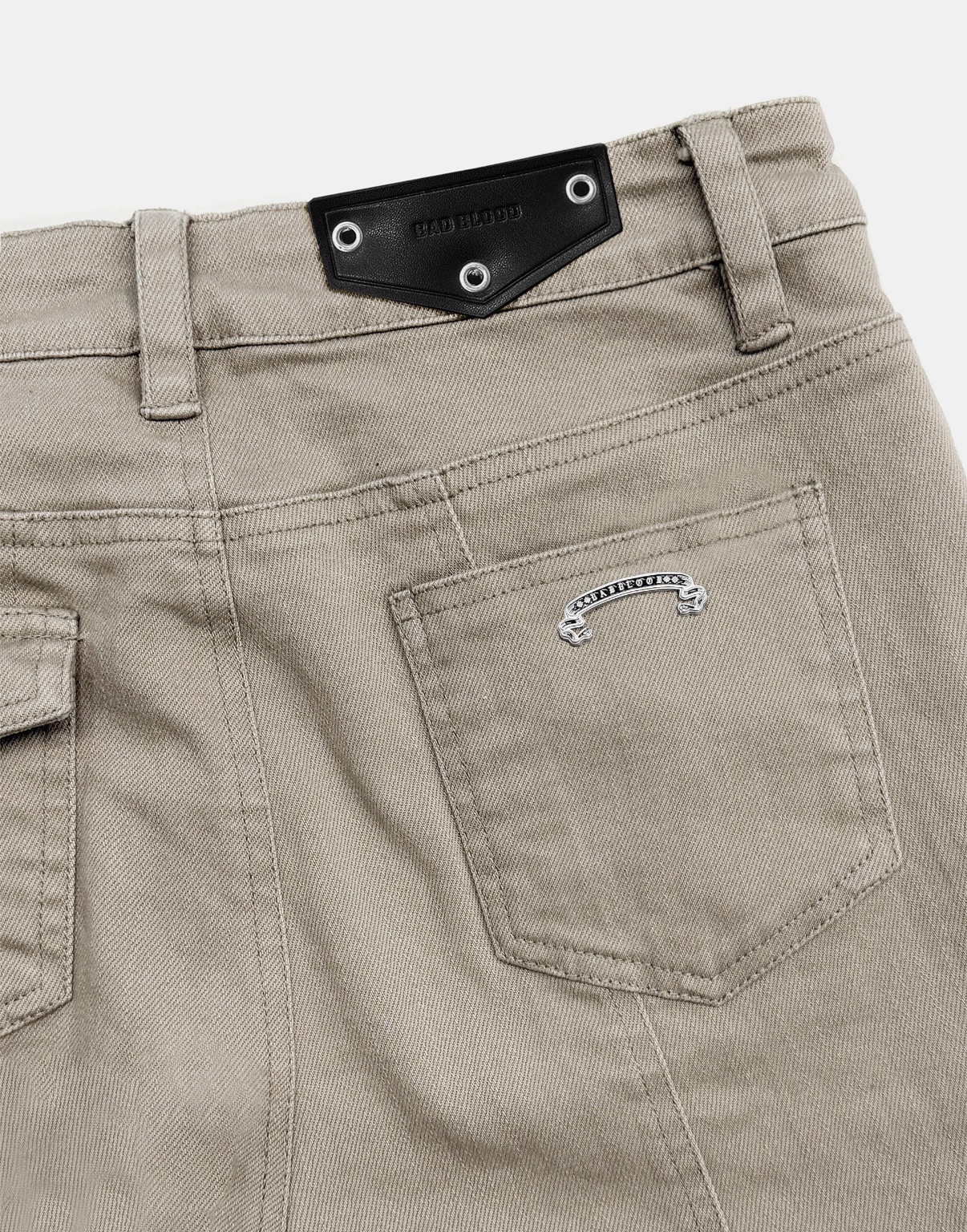 BADBLOOD新款[w-pts26-090] 110 Low-Rise Cargo Bootcut Pants - Beige