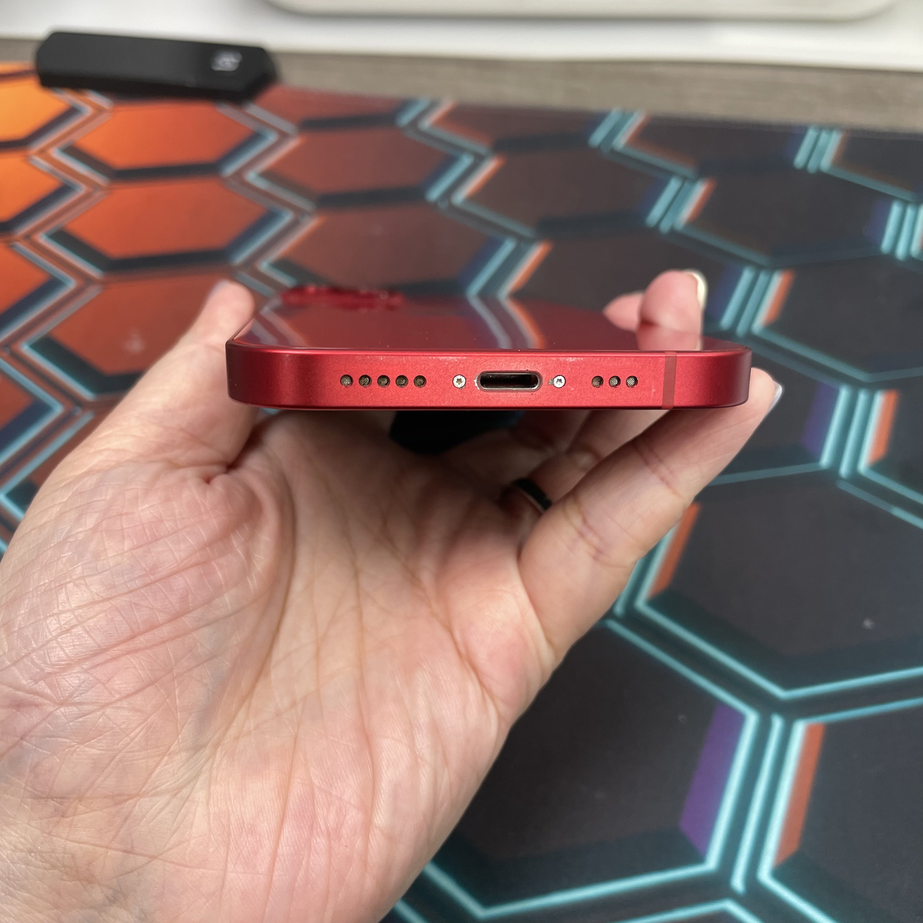 *6765 13 勁靚機 256GB 電73 紅色 red