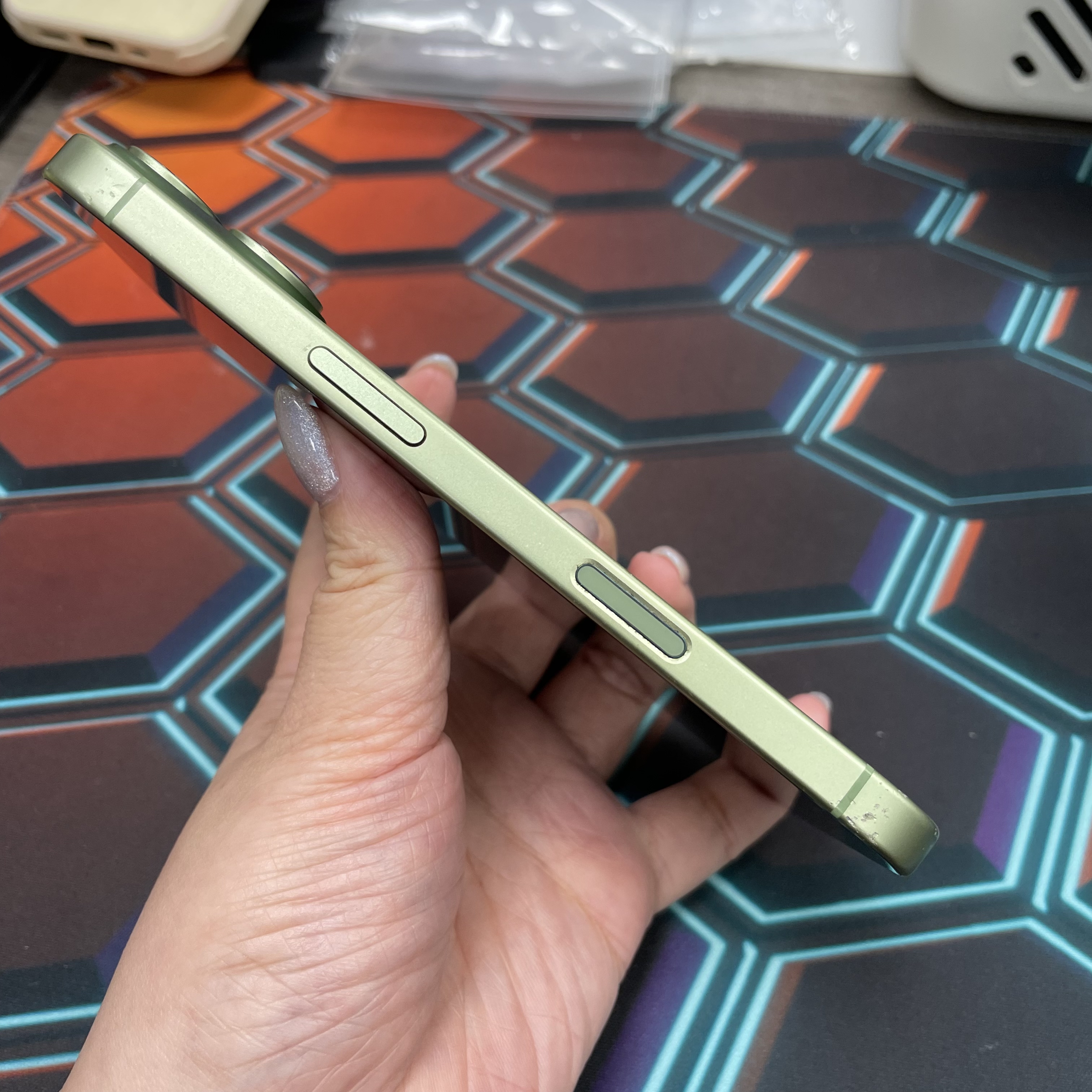 *6824 17 超靚機 256GB 電94 綠色 green