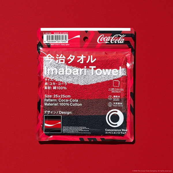 全球狂熱的6月 FIFA正式到來🔥 CONVENIENCE WEAR × Coca-Cola 也宣布二度聯名啦！毛巾
