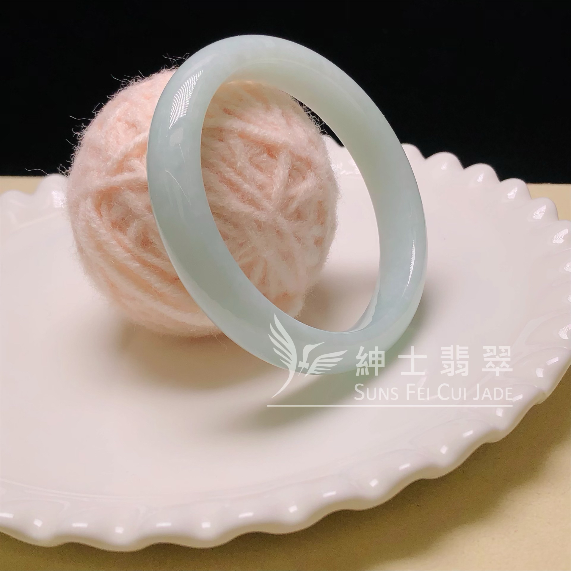 C03284 擺三橋蘋果綠福鐲50.9mm