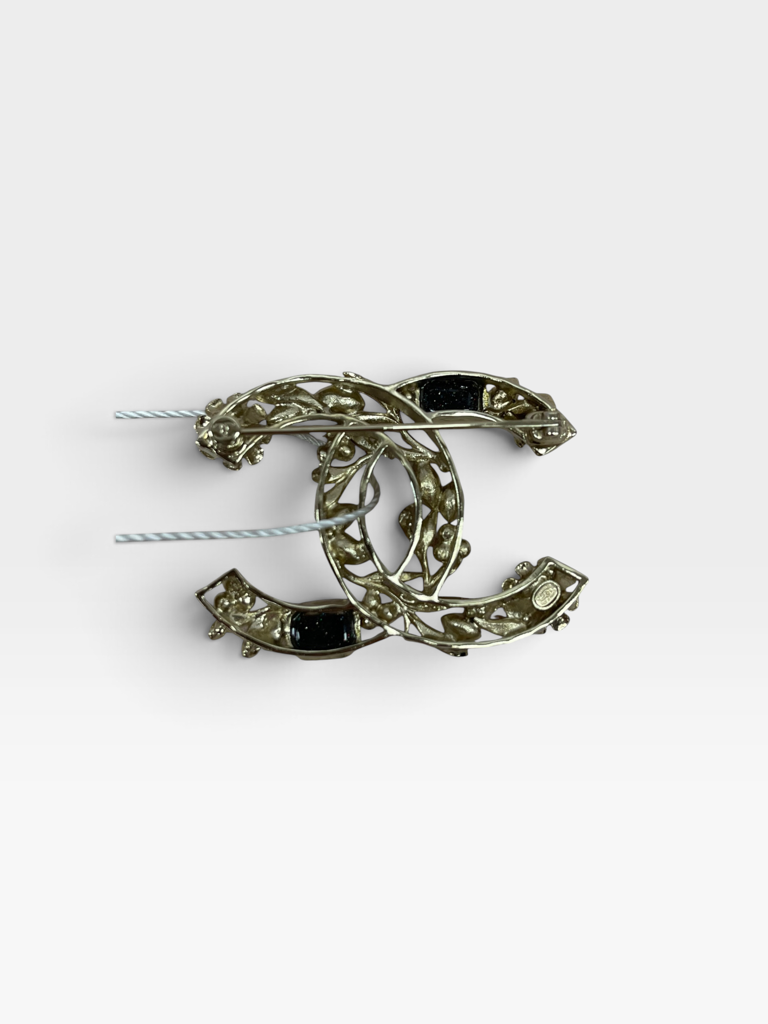 Pre-Owned CHANEL CC Floral Leaf Pearl and Crystal Brooch / Product Code: 091405