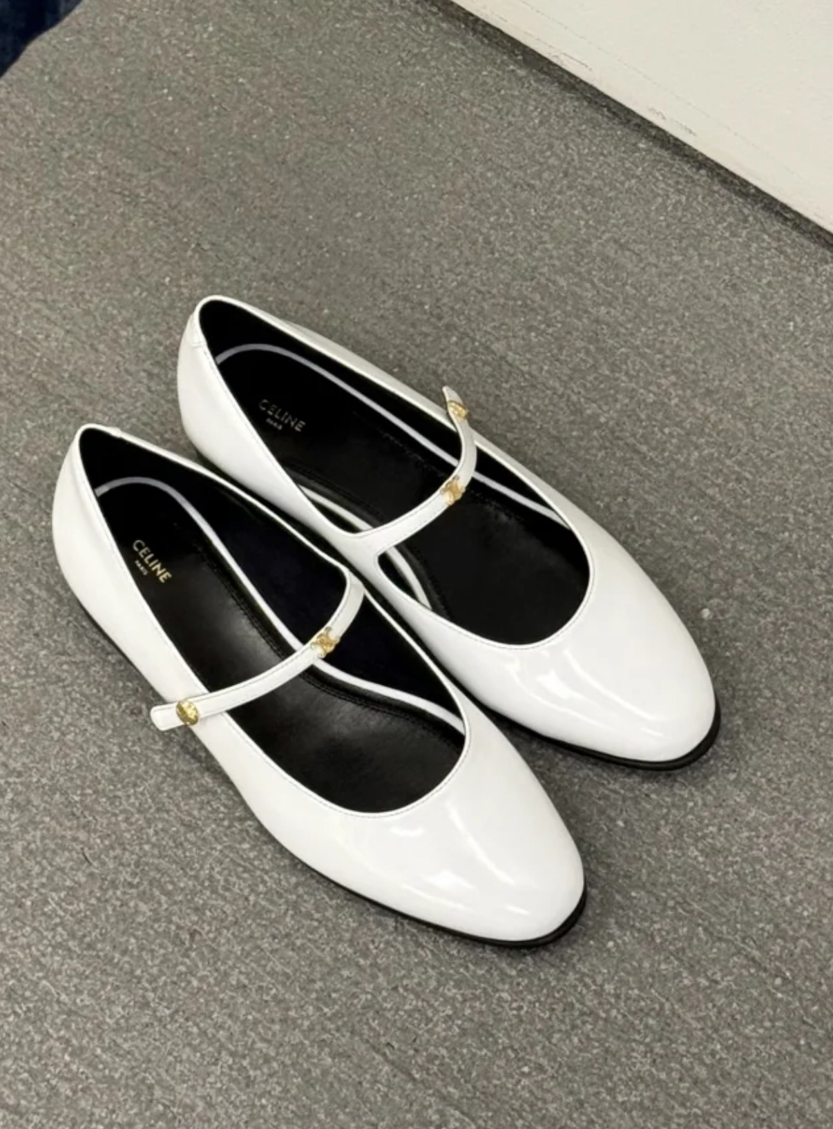 限時優惠✨新款🆕訂貨🍒Celine 白色亮面牛皮Maryjane  Size 37/37.5/38/38.5/39/40