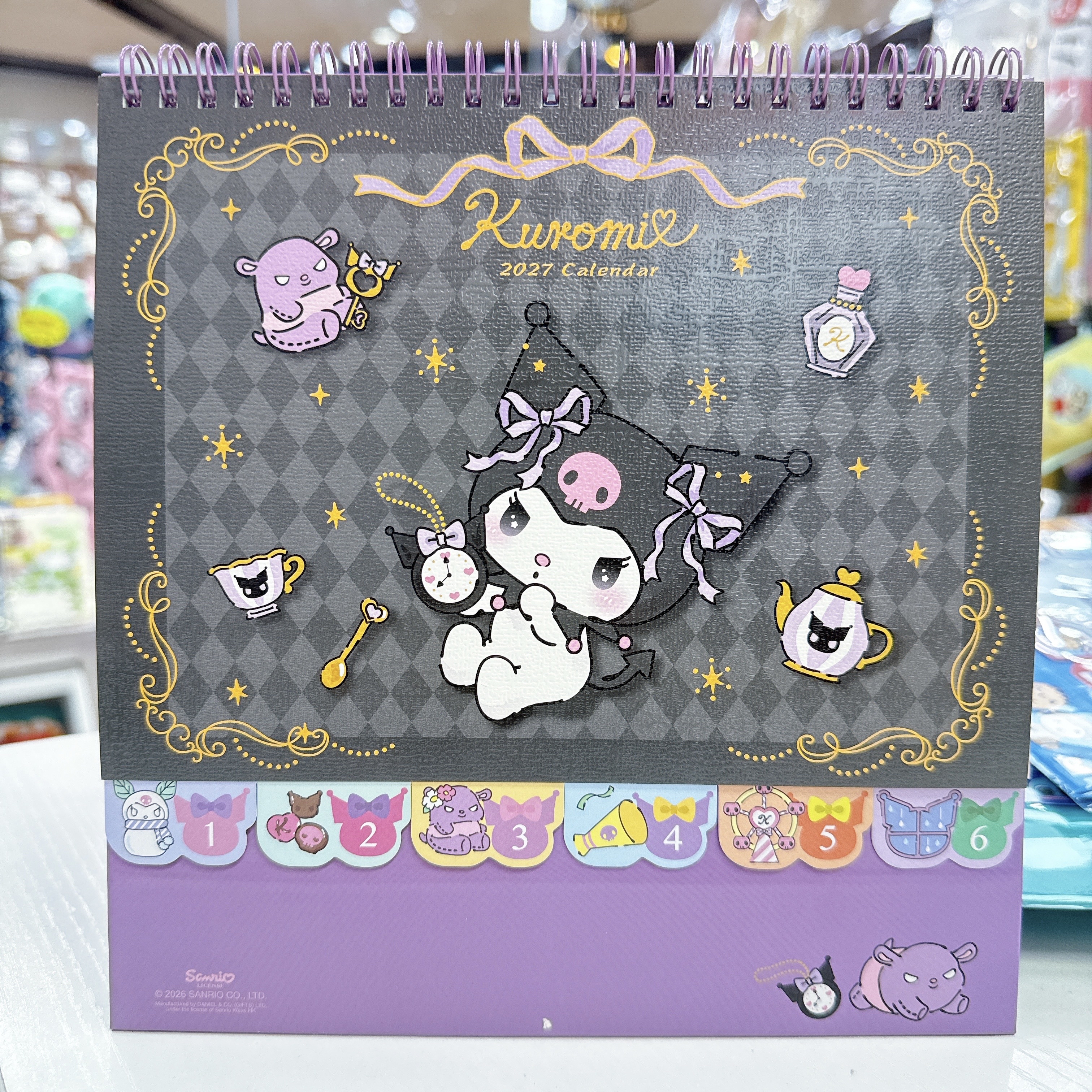 原裝行貨 kuromi 2027座枱月曆 香港假期 農曆對照。附送精美貼紙