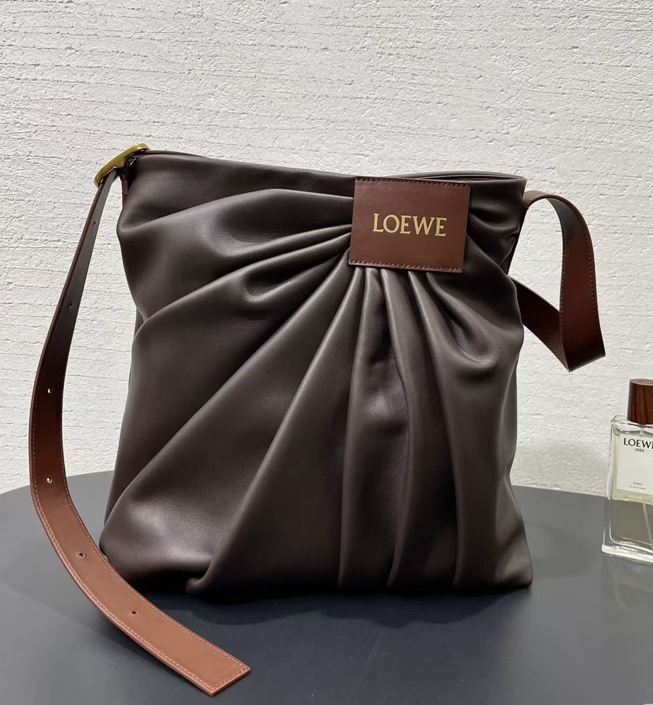 訂貨📮 Loewe 新款 Draped Tote 皺褶羊皮