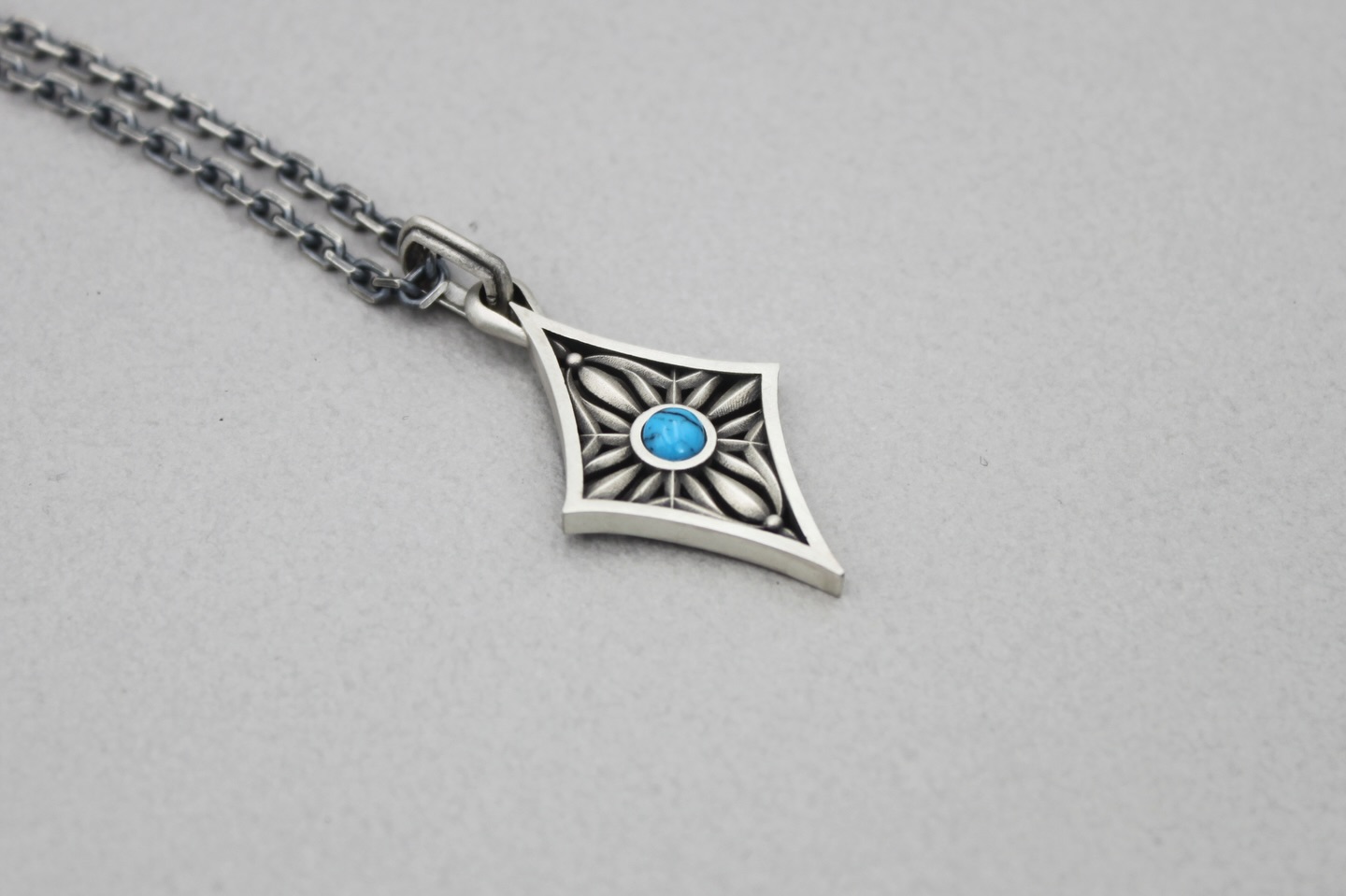 YA.GYU INWARD-PENDANT. 只按訂單生產～