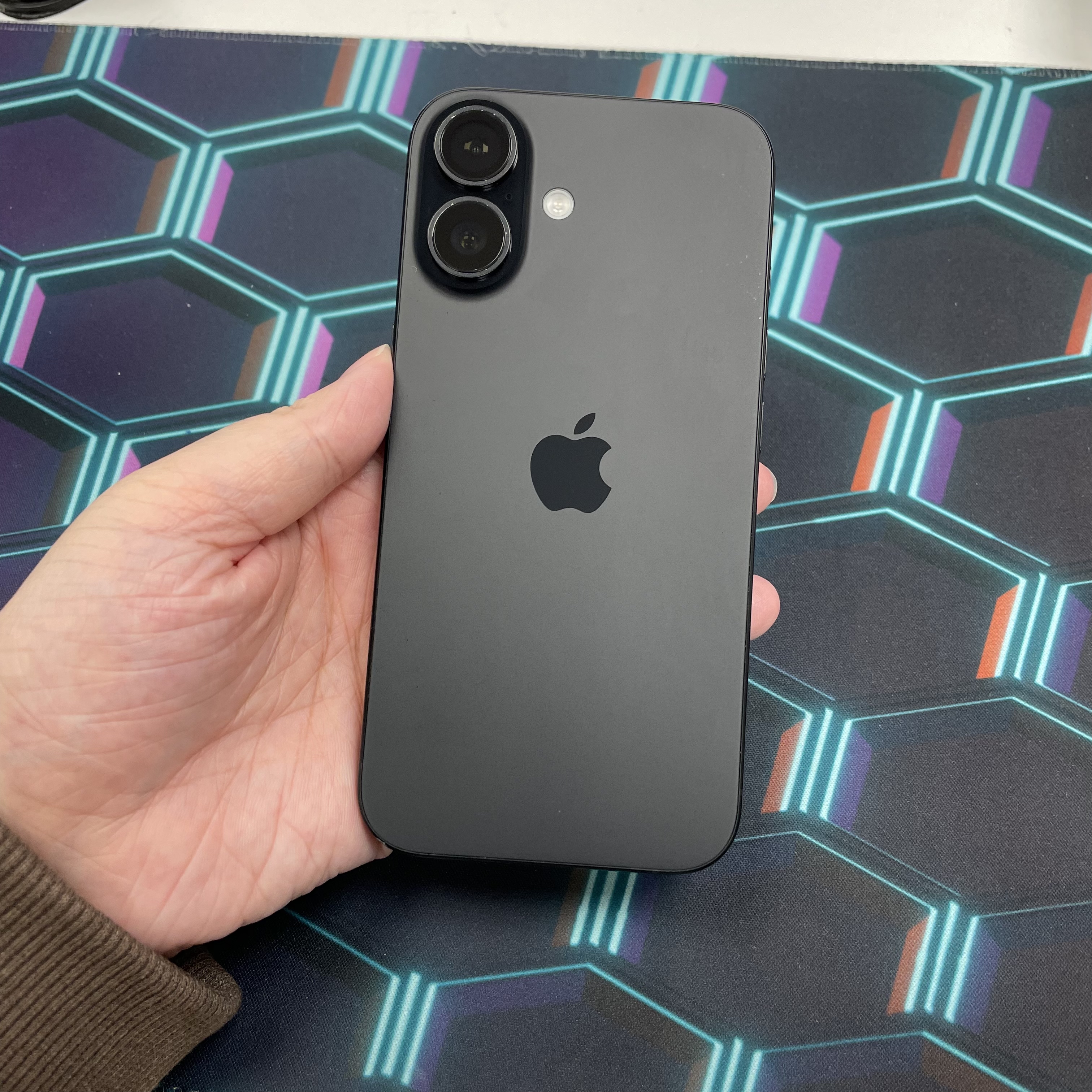 *6026 16 靚機 128GB 電89 黑色 black