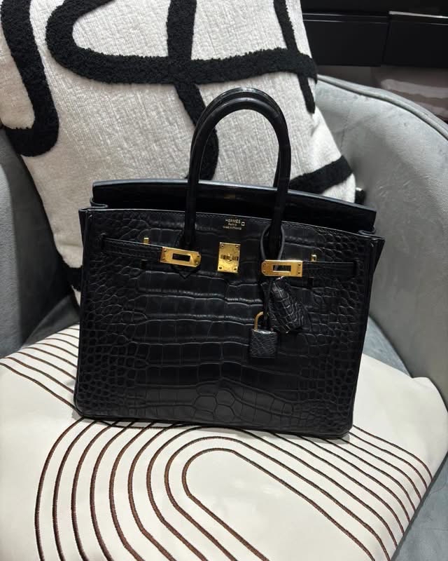 Hermes Birkin 25 黑色鱷魚皮 STAMP X 100%Authentic, 95% new  ✅key lock ✅ dust bag  ✅ box