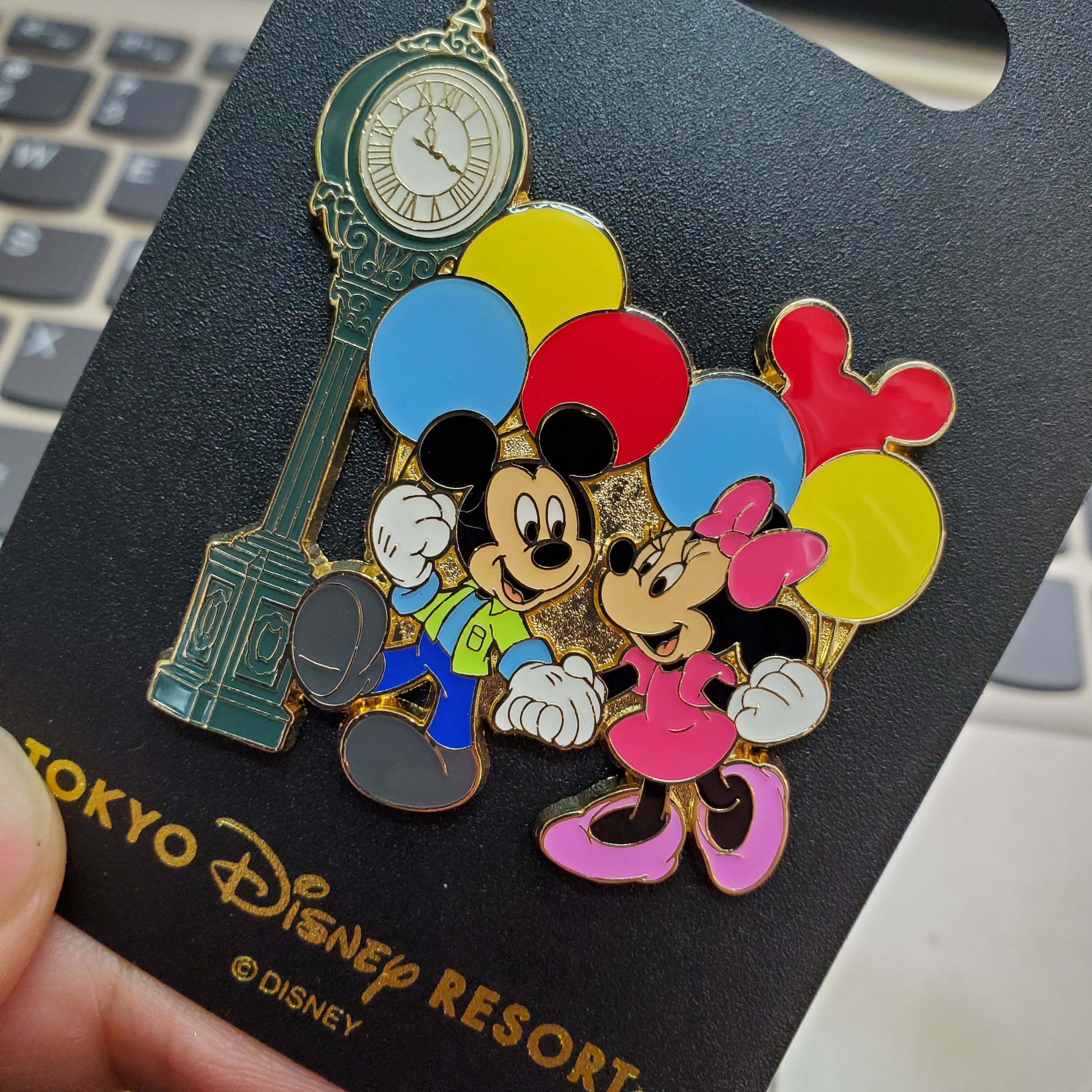 [現貨] [東京迪士尼樂園] 米奇米妮 徽章 {TF210410B}